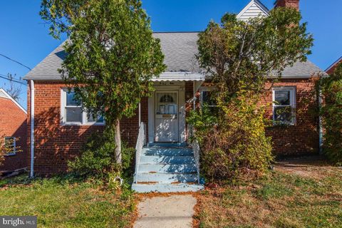 710 SOMERSET PLACE HYATTSVILLE MD 20783