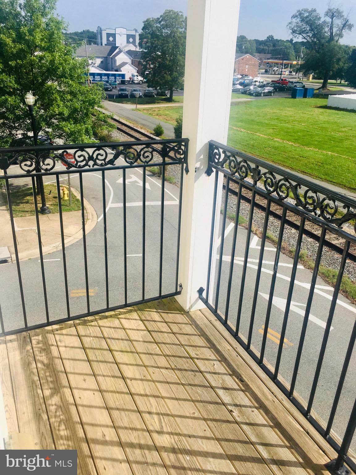 CENTENNIAL COMMONS - Residential Lease