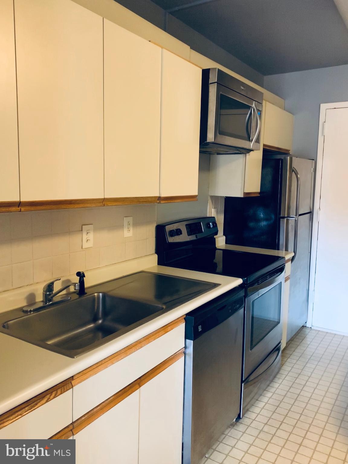 THE IMPERIAL - Residential