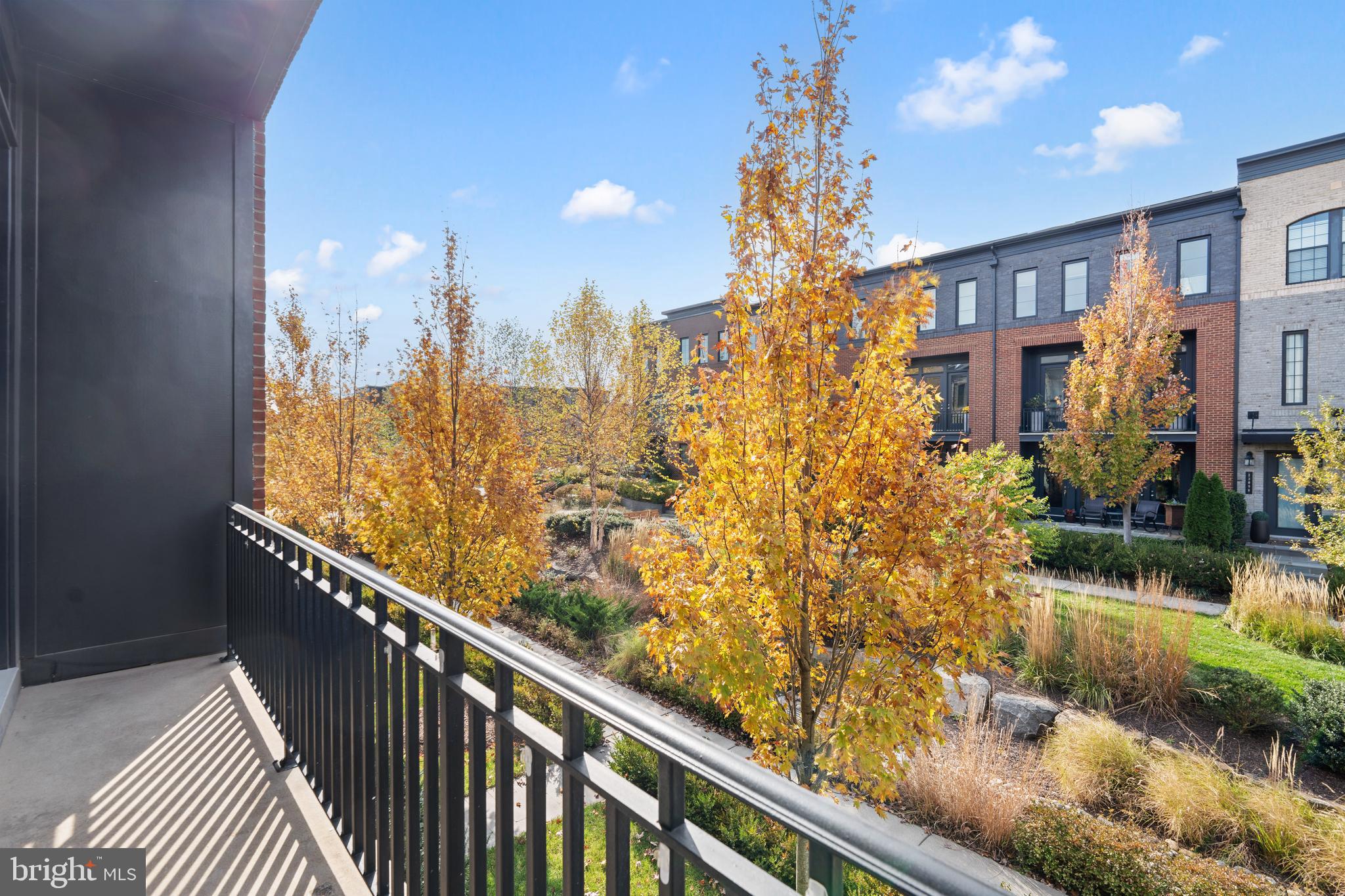 BRAMBLETON TOWN CENTER - Residential