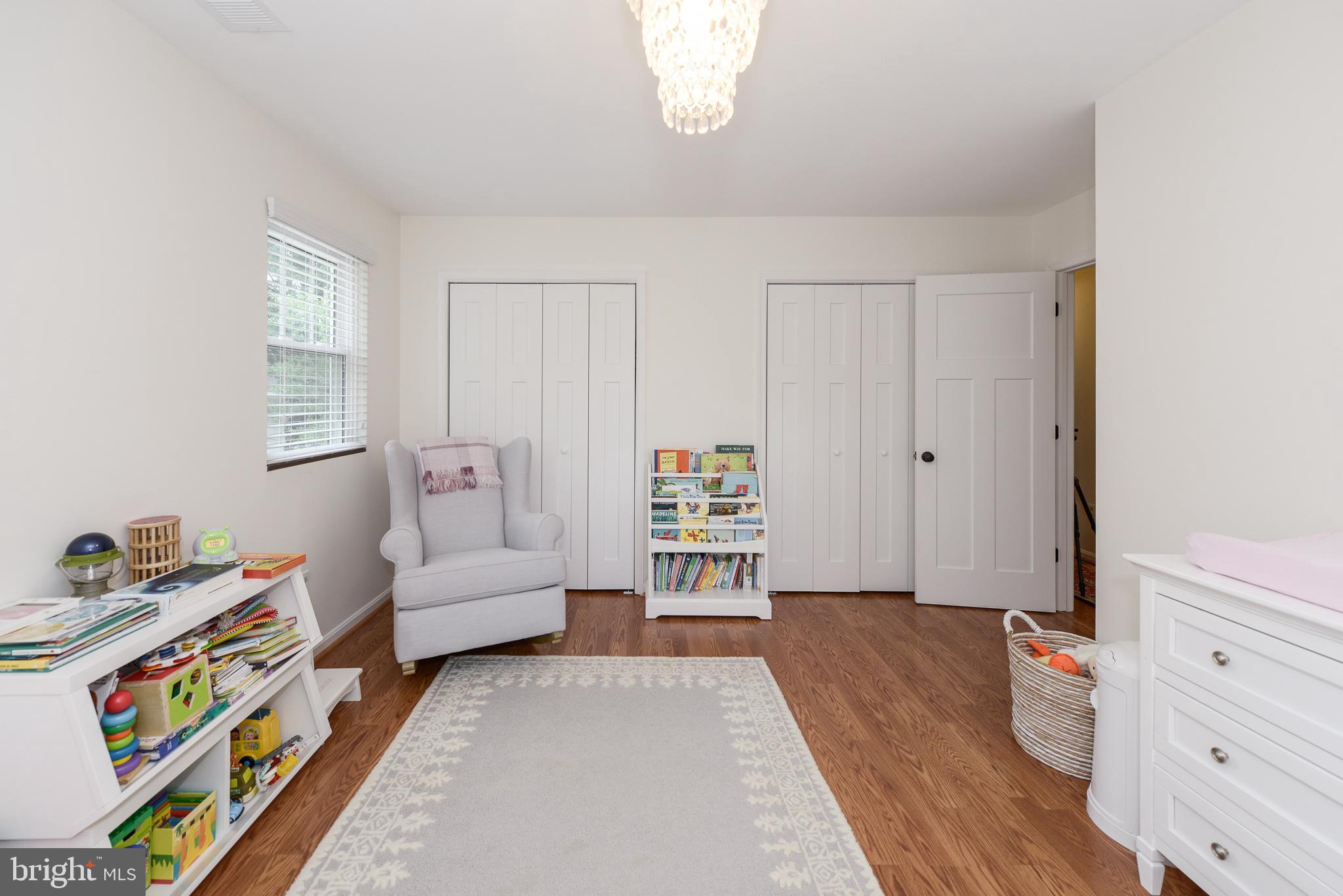 LYON PARK - Residential Lease