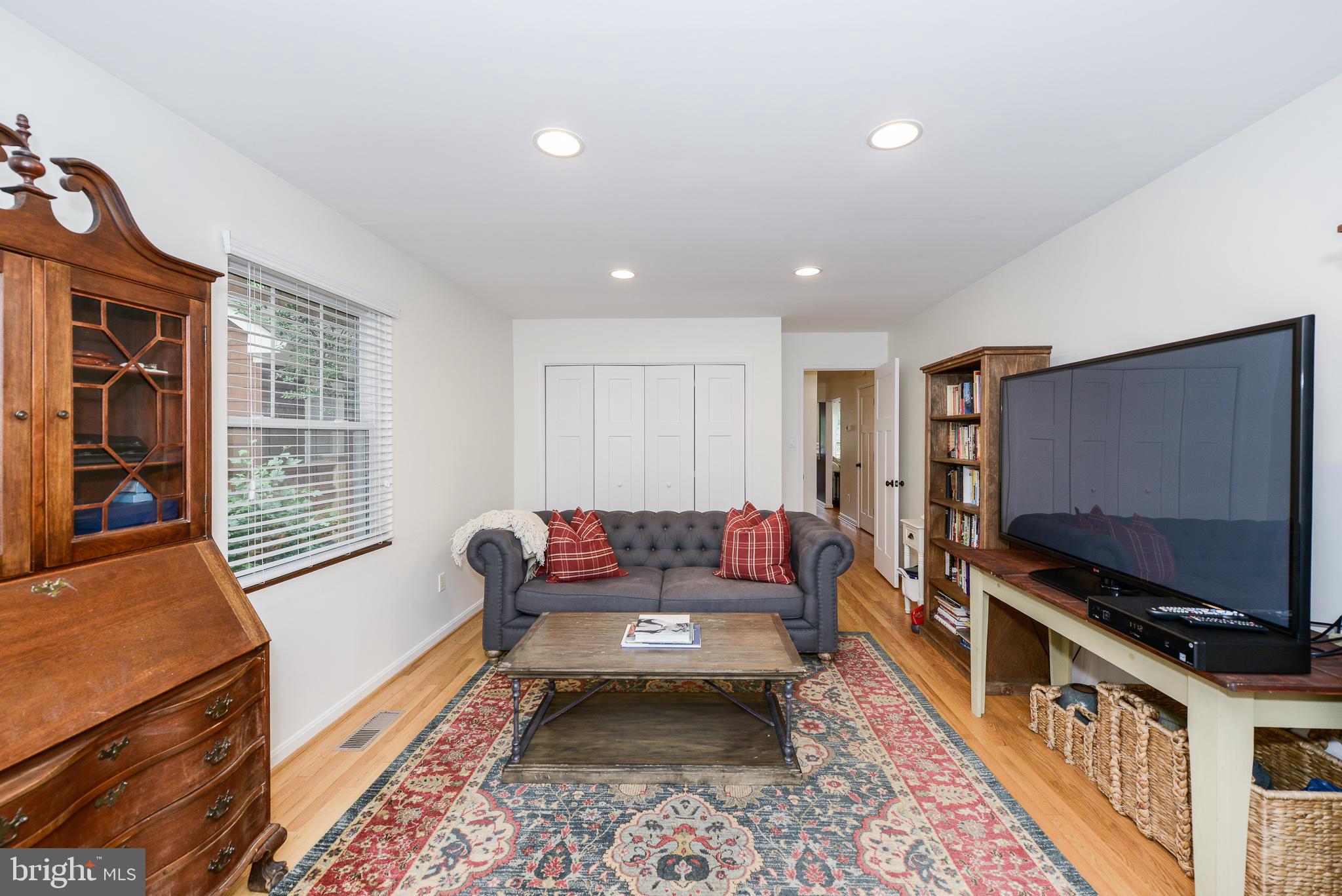 LYON PARK - Residential Lease