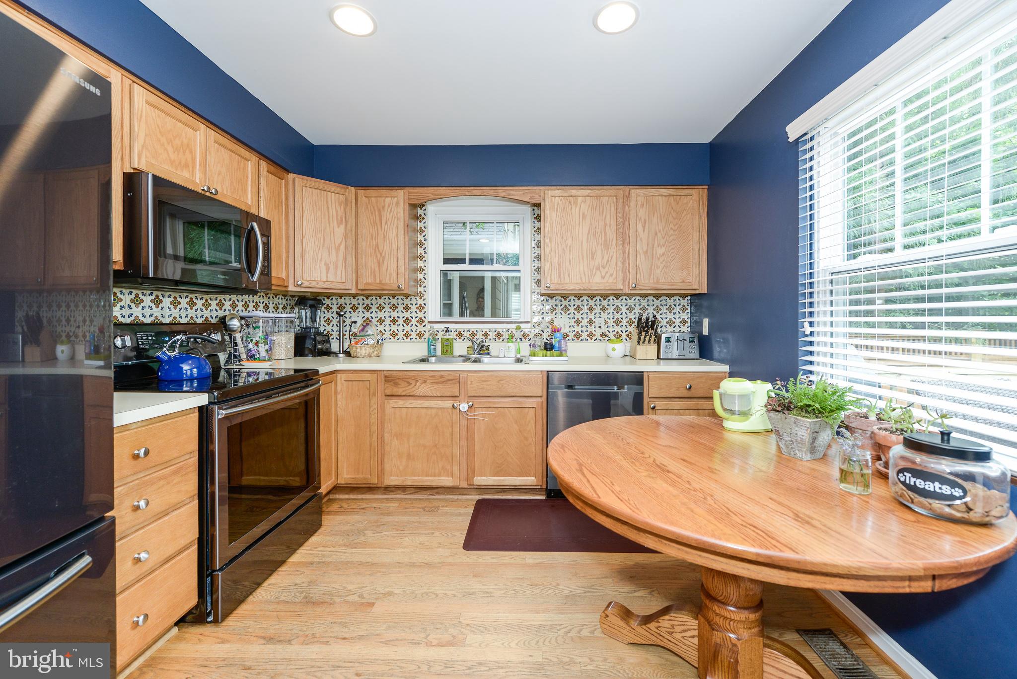 LYON PARK - Residential Lease