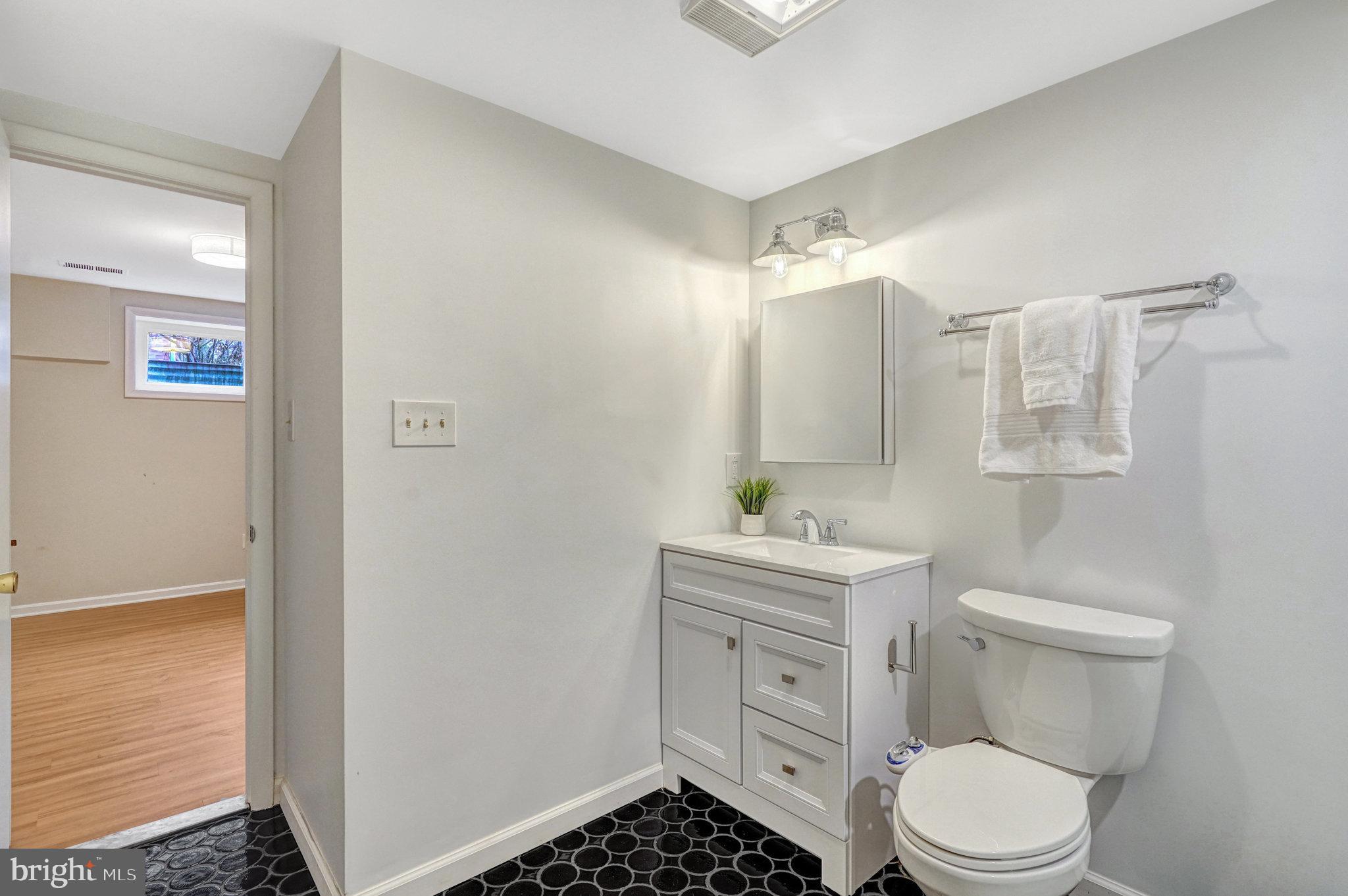 MC LEAN HAMLET - Residential