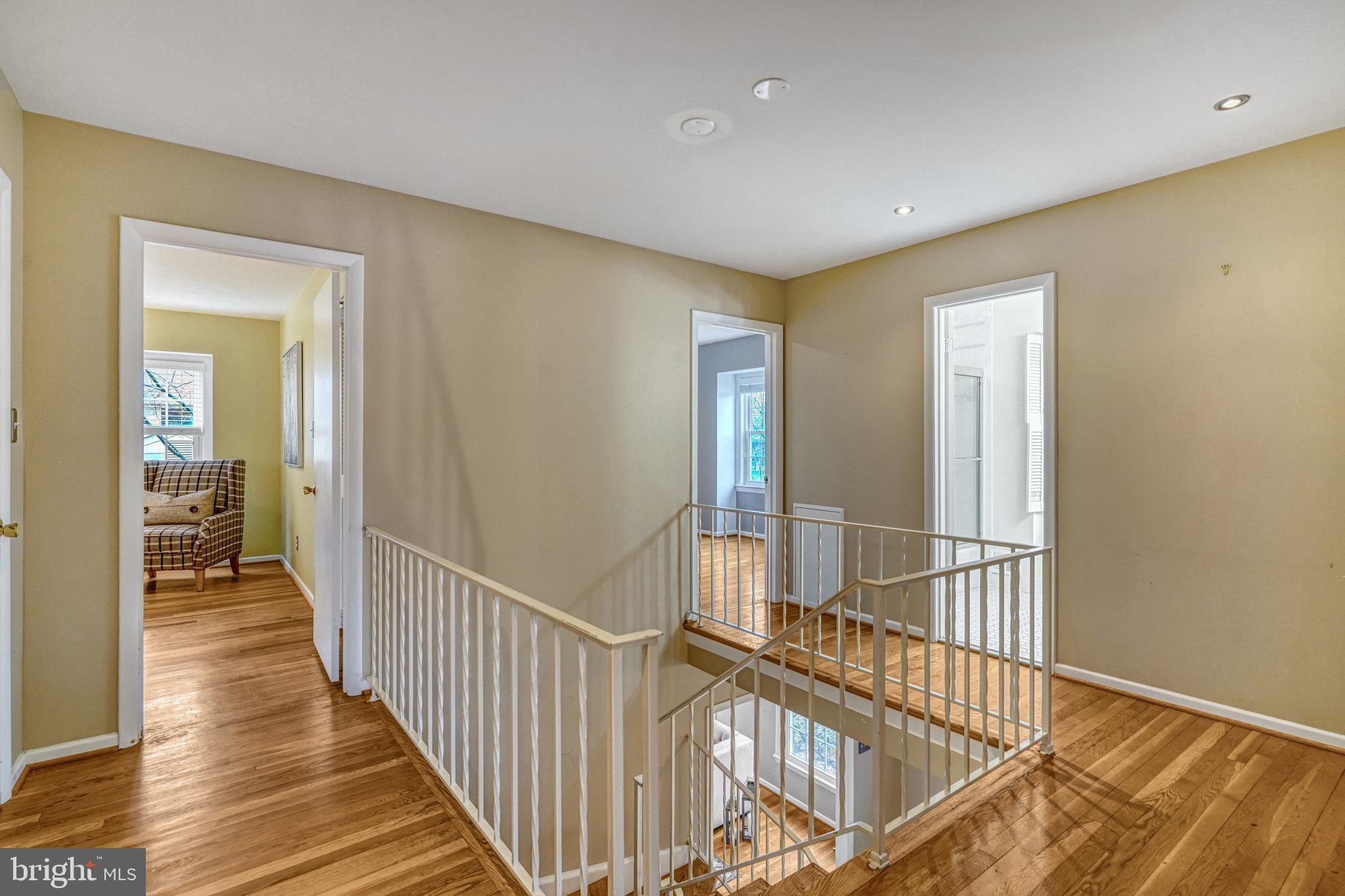 MC LEAN HAMLET - Residential