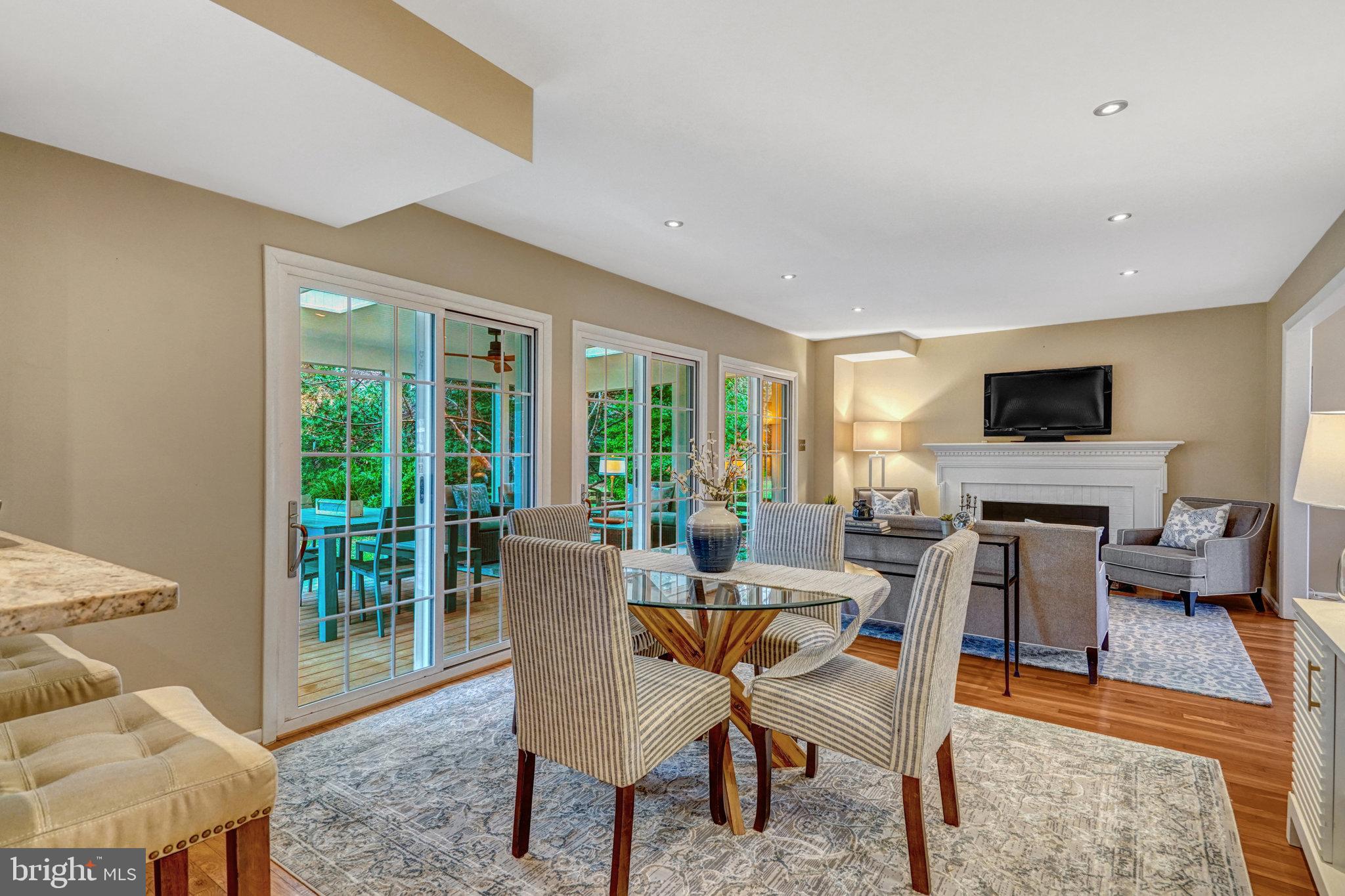 MC LEAN HAMLET - Residential