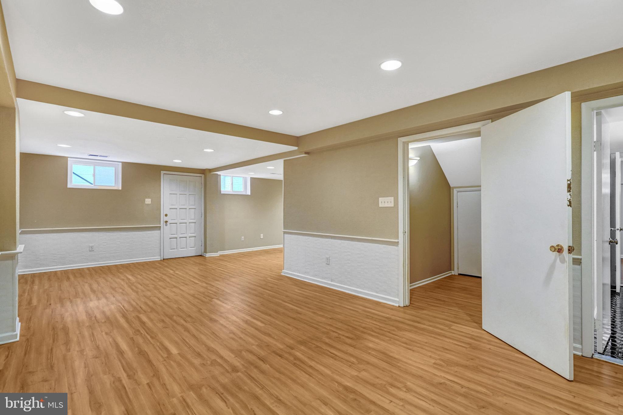 MC LEAN HAMLET - Residential