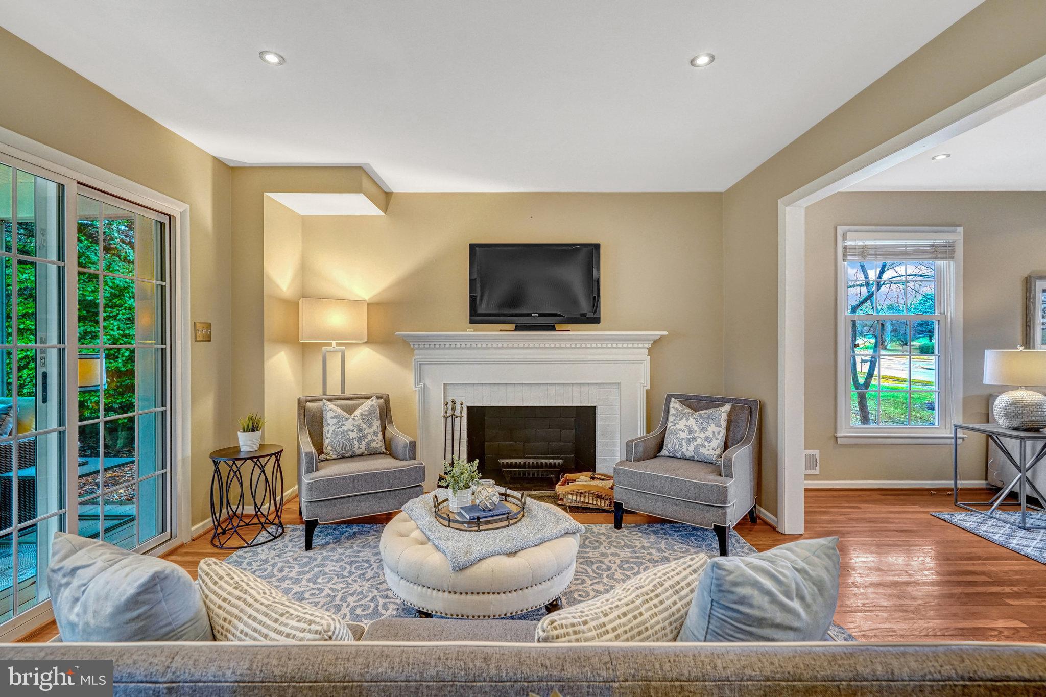 MC LEAN HAMLET - Residential