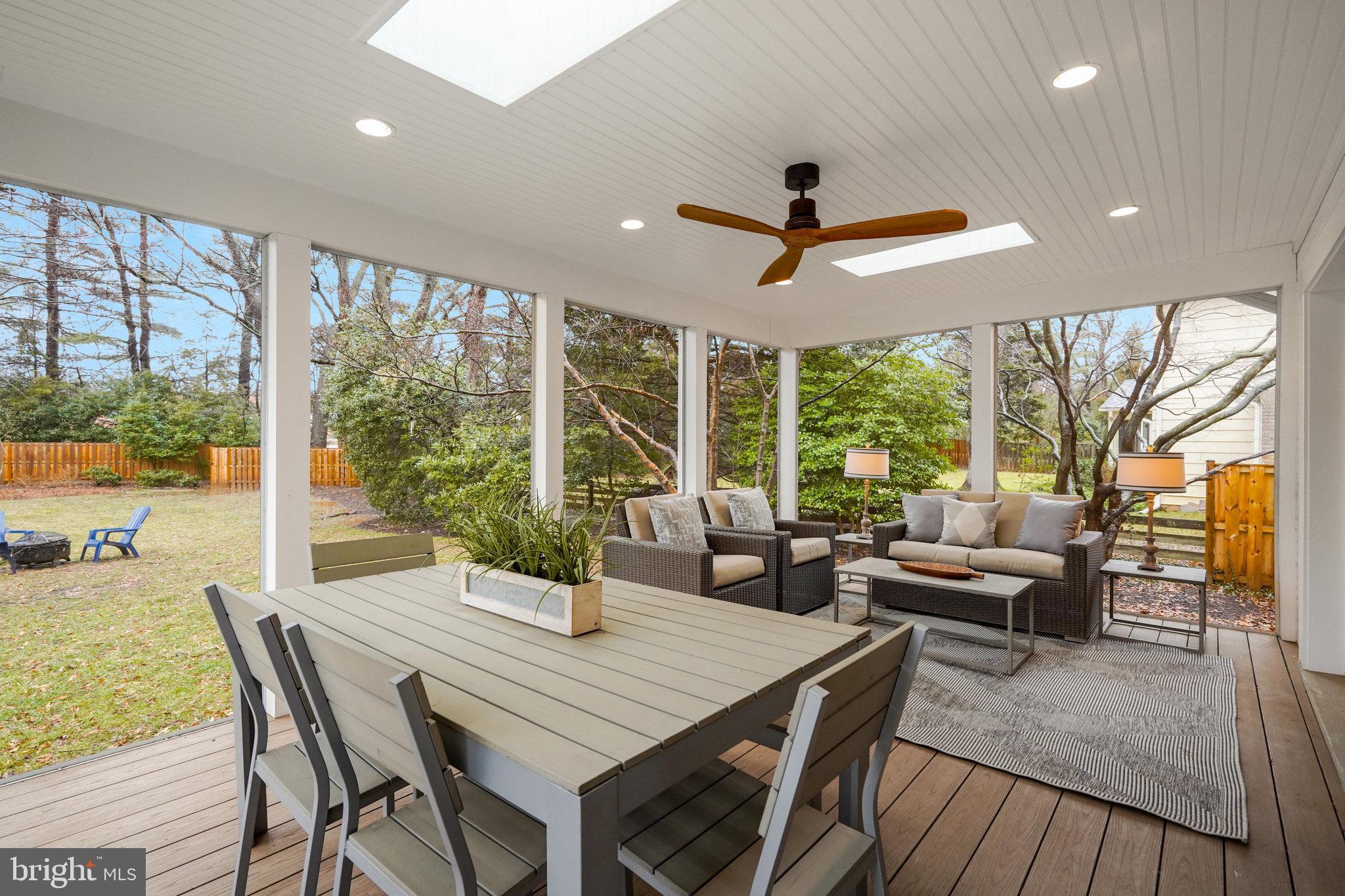 MC LEAN HAMLET - Residential