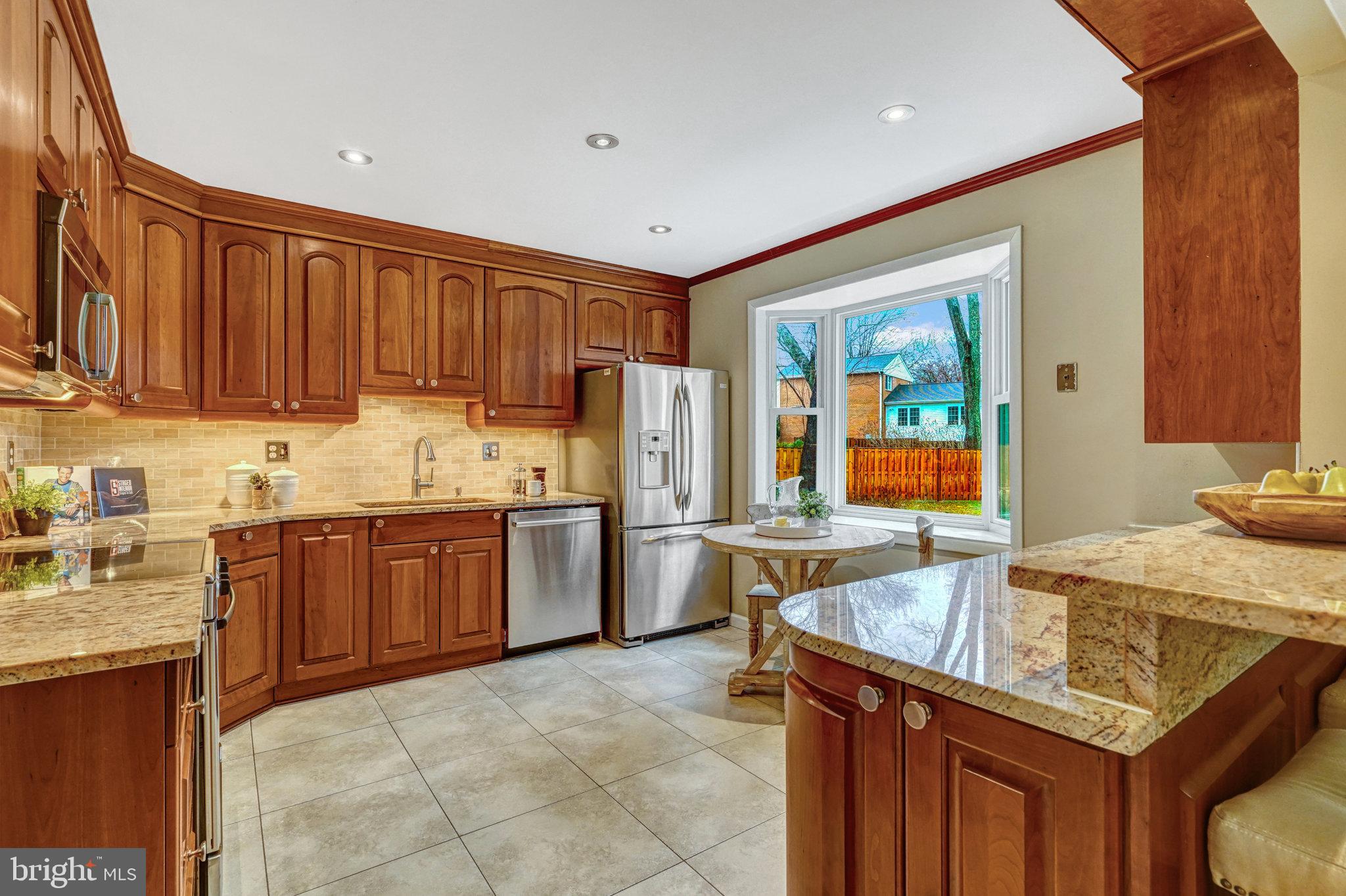 MC LEAN HAMLET - Residential