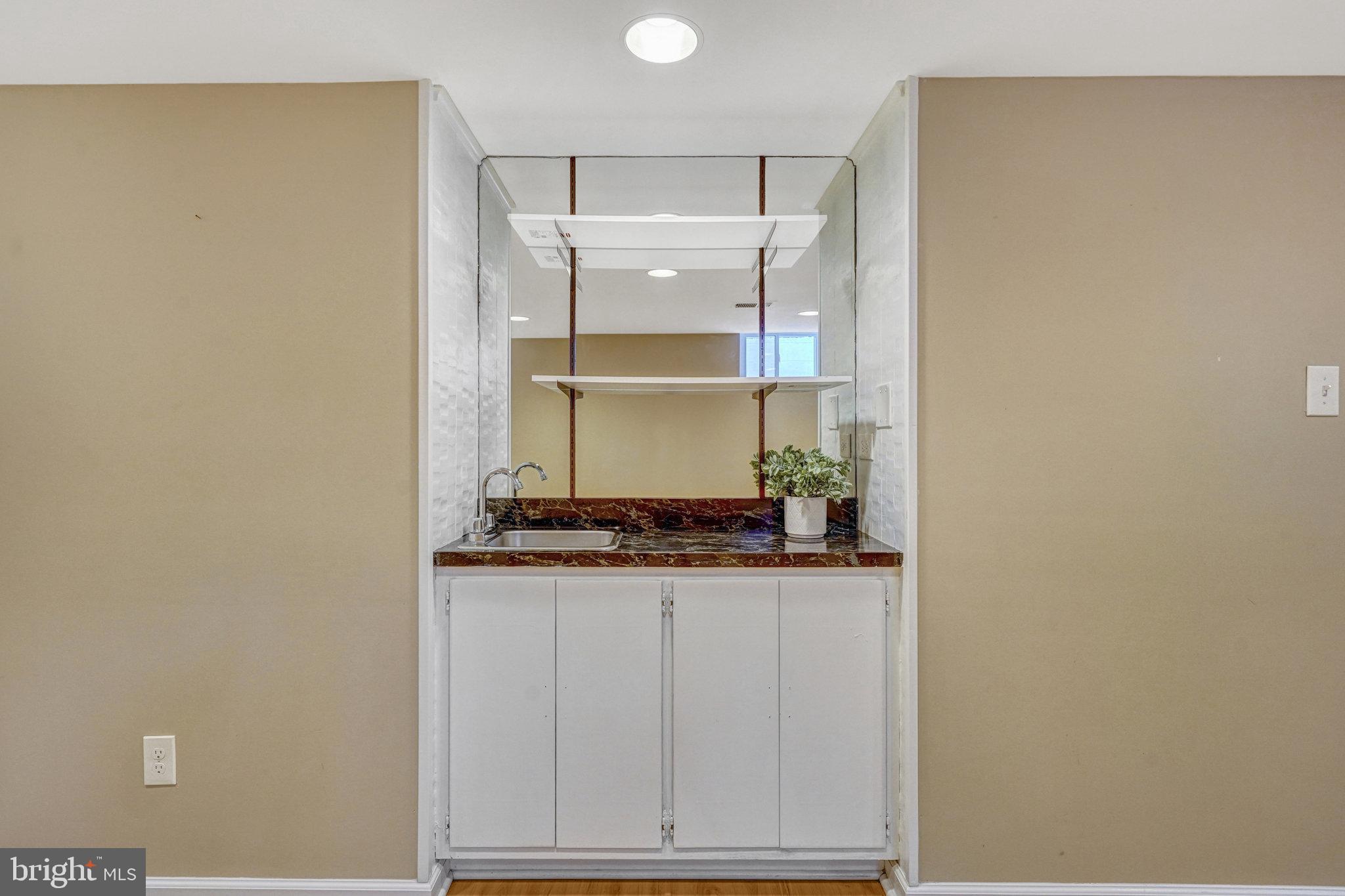 MC LEAN HAMLET - Residential