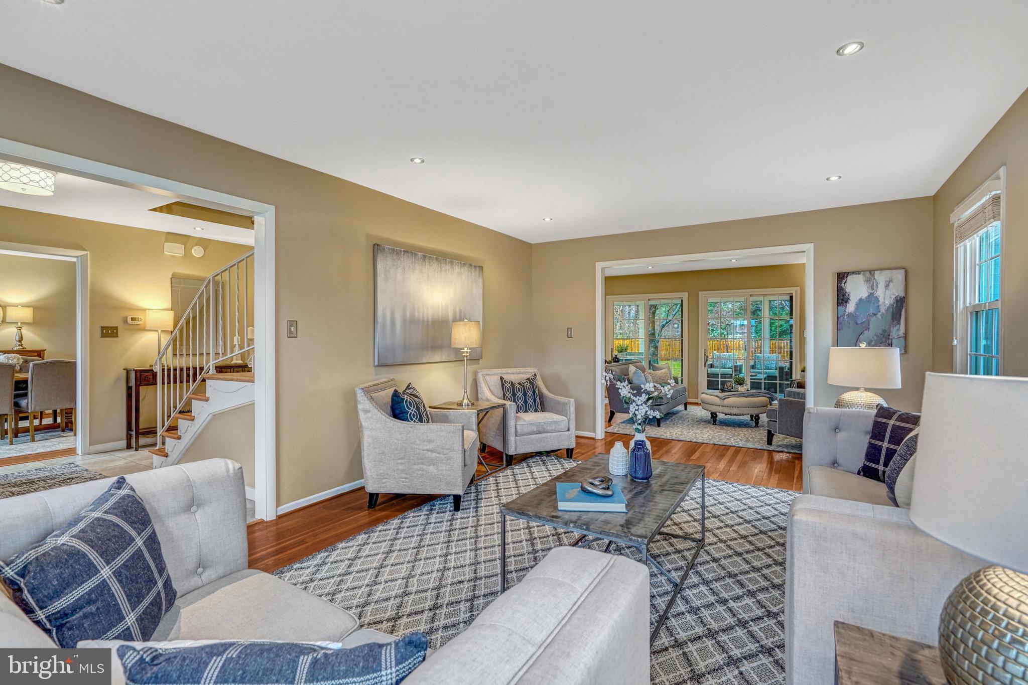 MC LEAN HAMLET - Residential