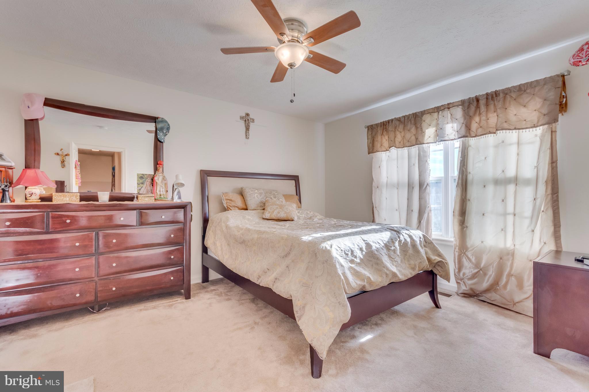 PEBBLE RIDGE - Residential