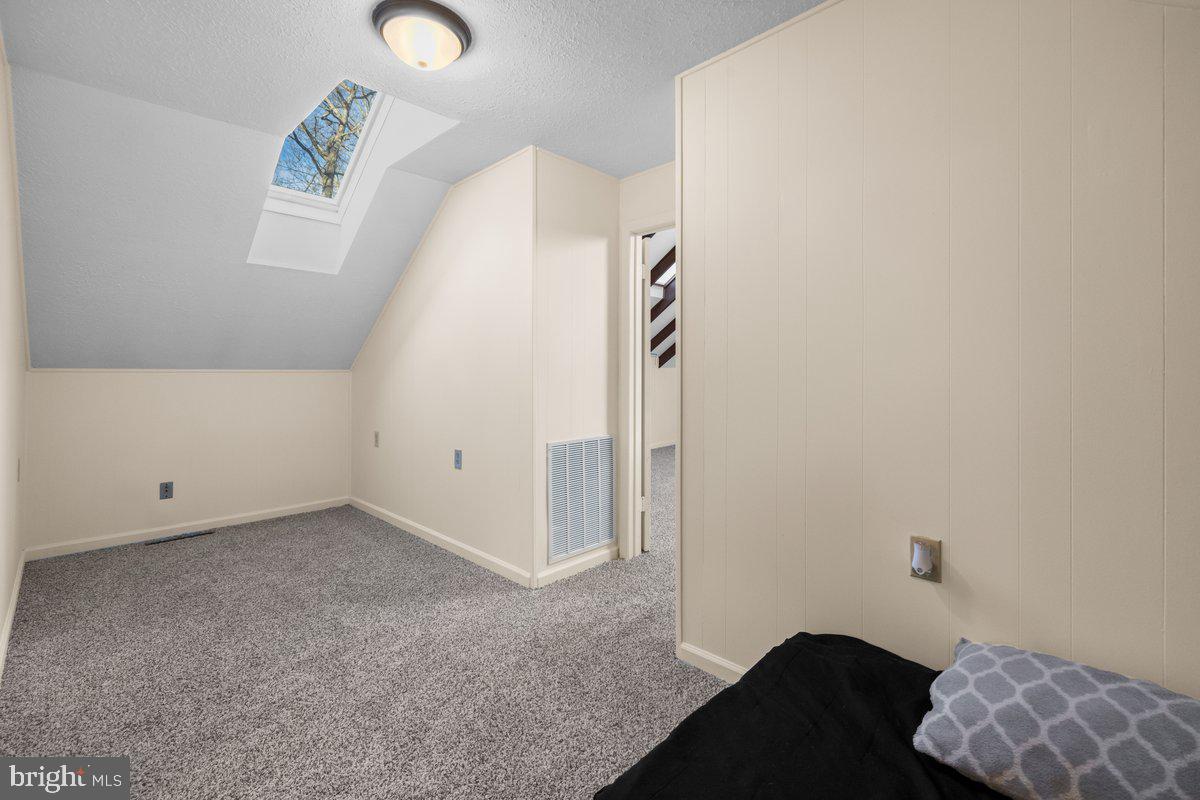 SHAWNEELAND - Residential