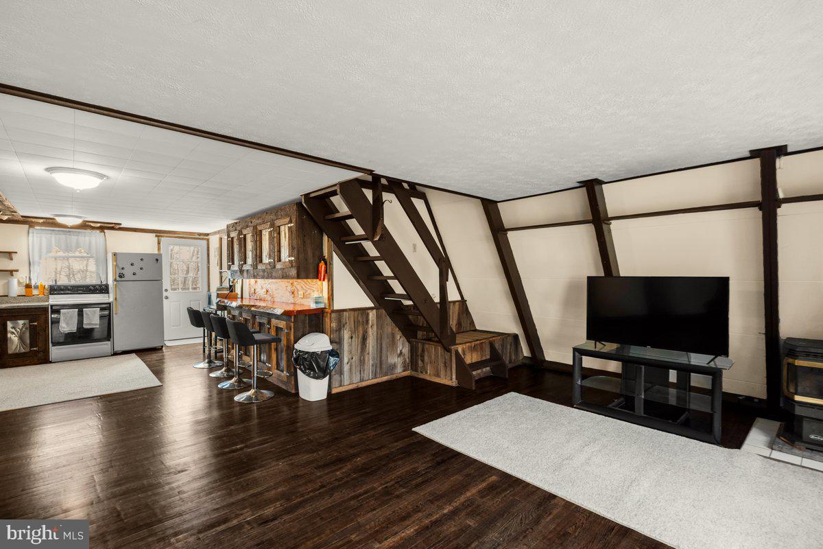 SHAWNEELAND - Residential