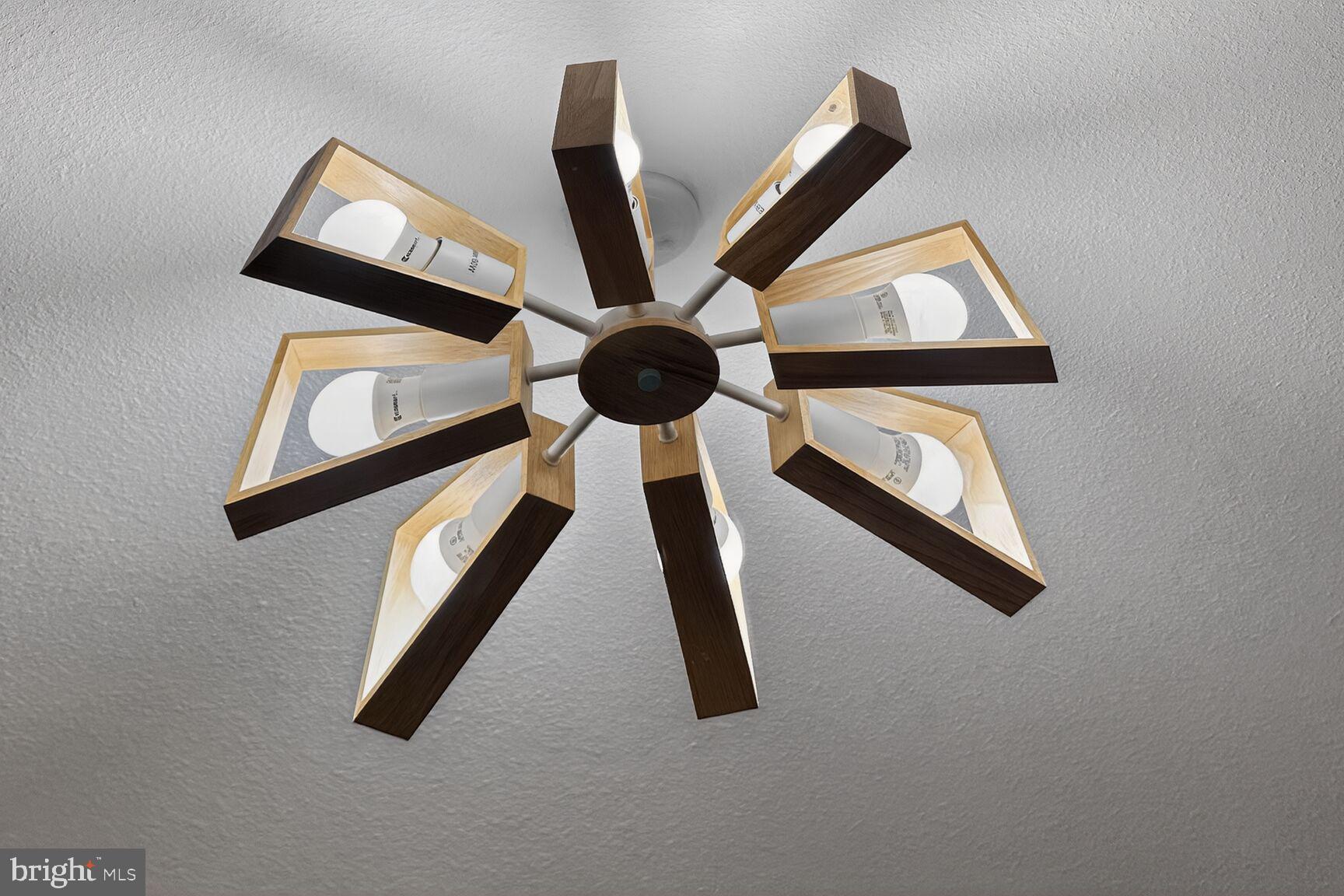 GATES OF MCLEAN - Residential