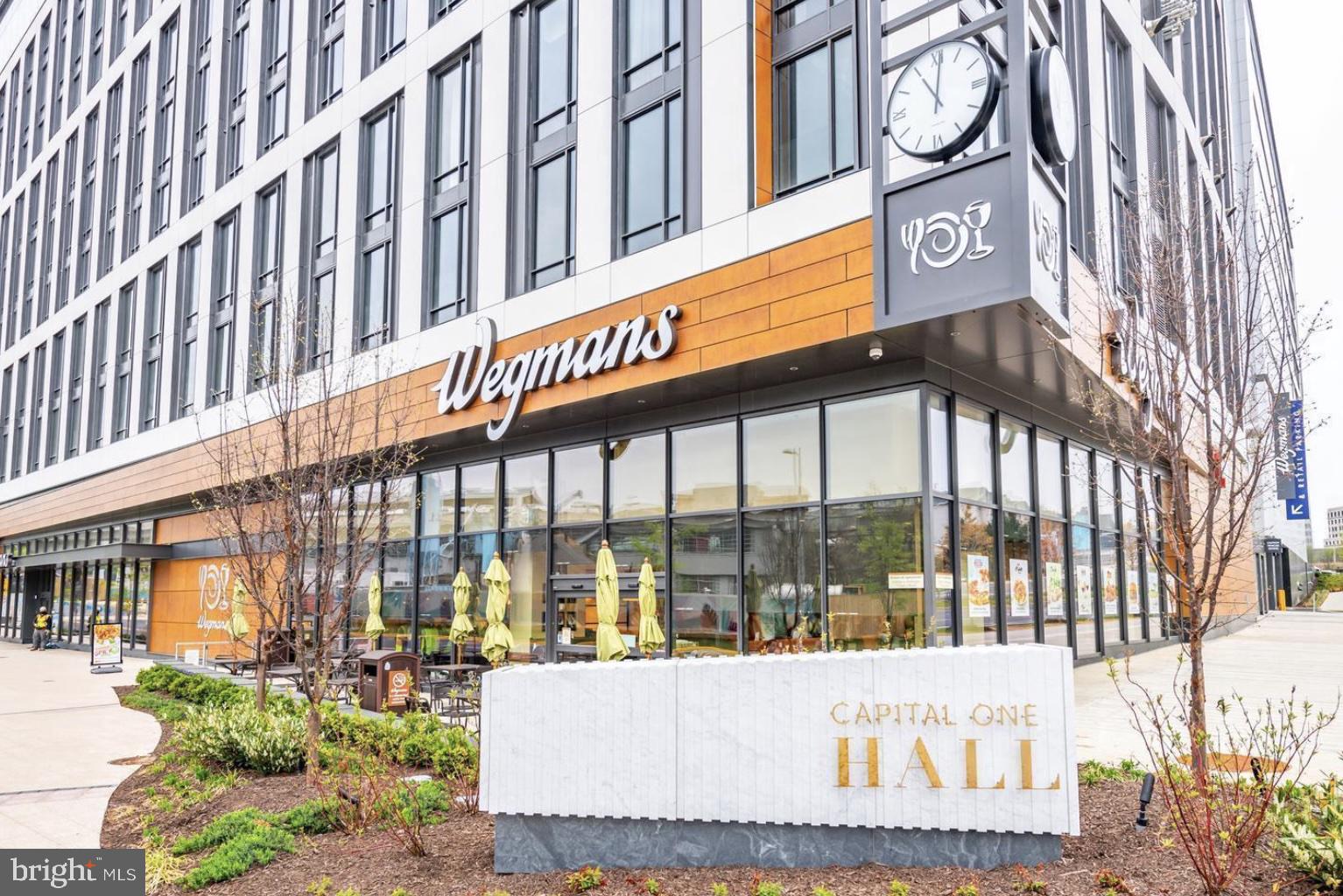 GATES OF MCLEAN - Residential