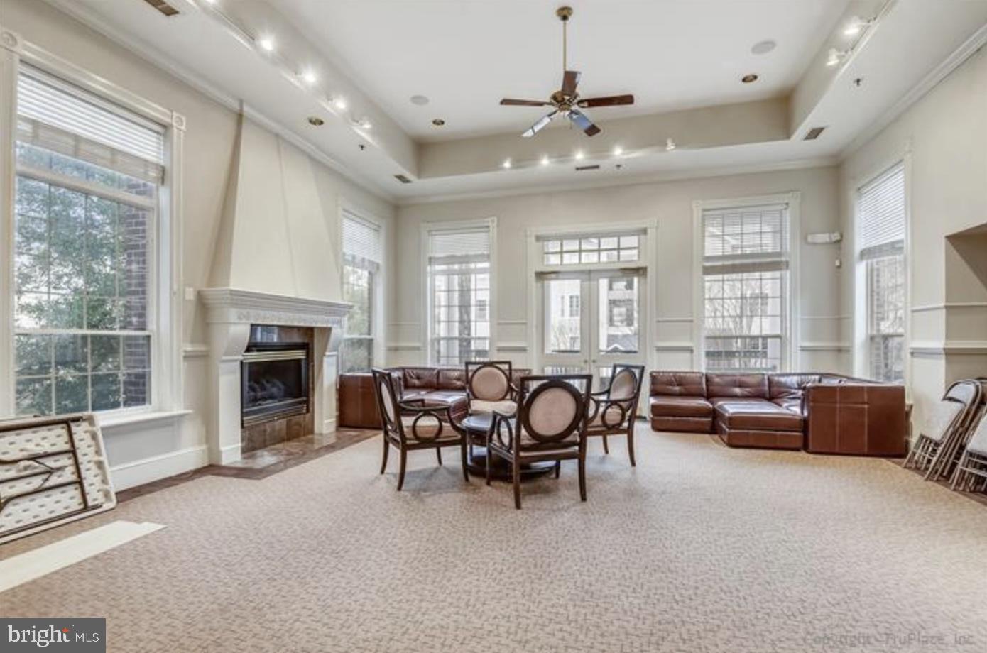 GATES OF MCLEAN - Residential