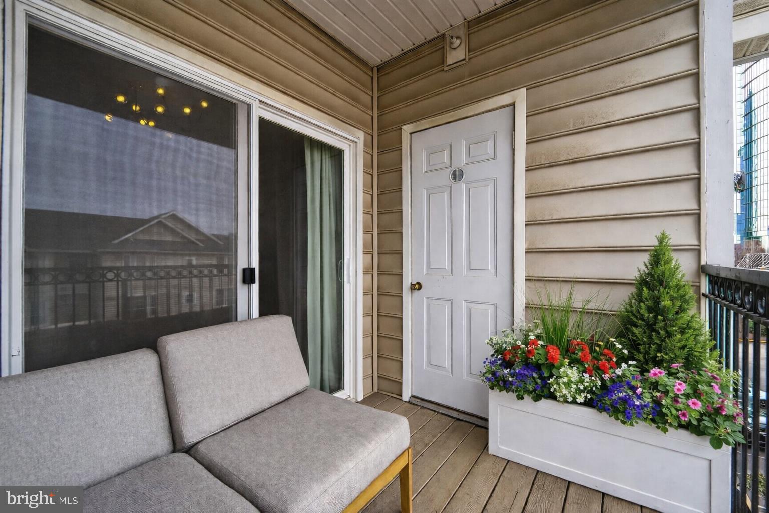 GATES OF MCLEAN - Residential