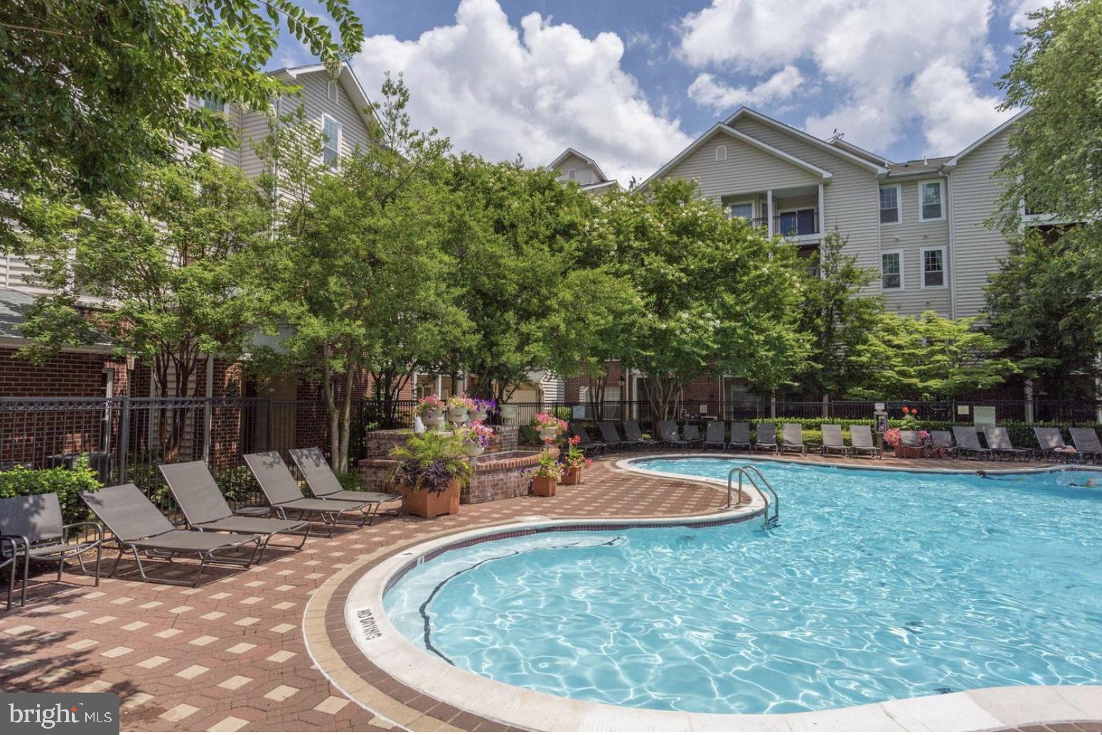 GATES OF MCLEAN - Residential