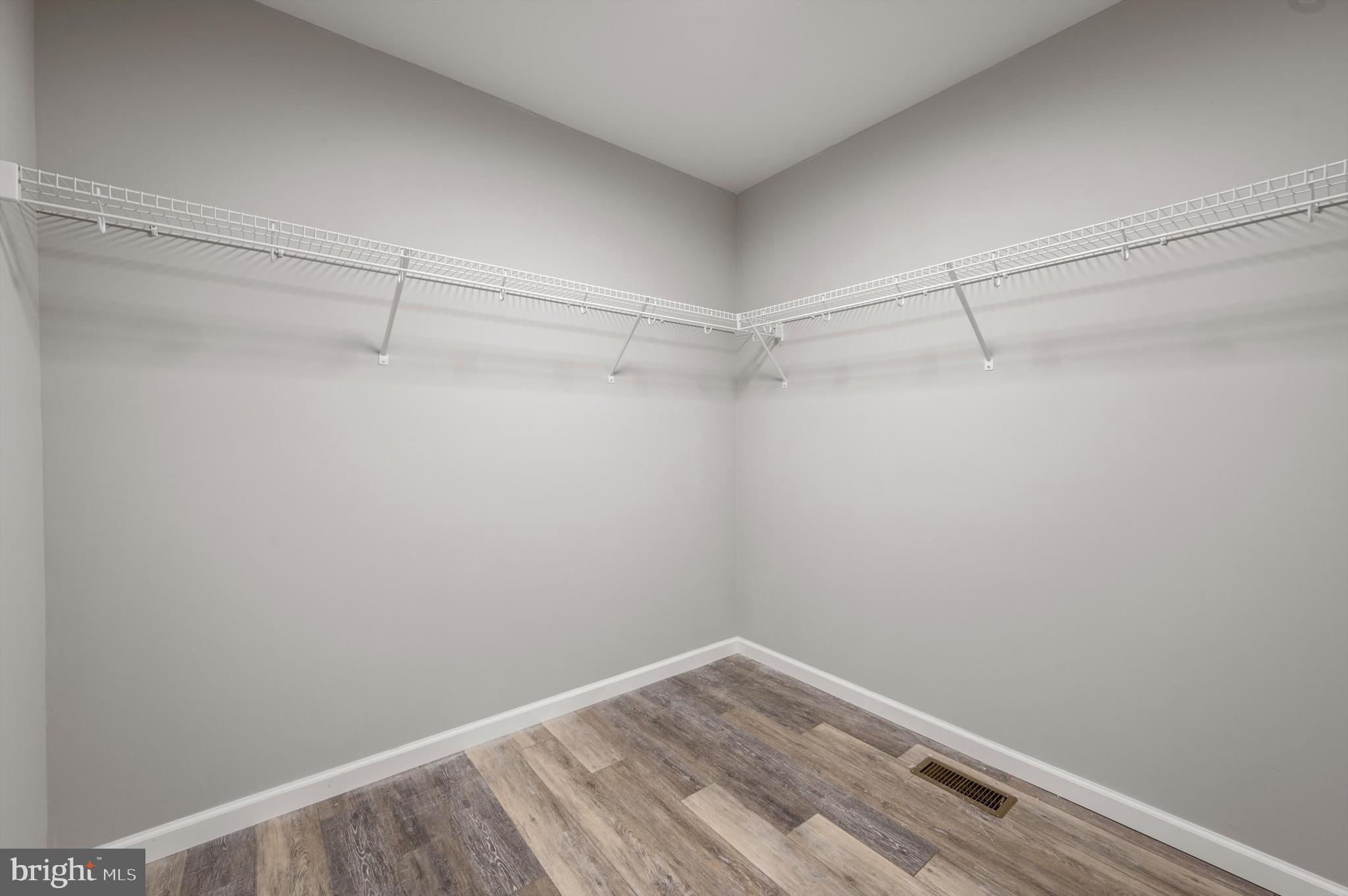 MOHR'S LANDING - Residential