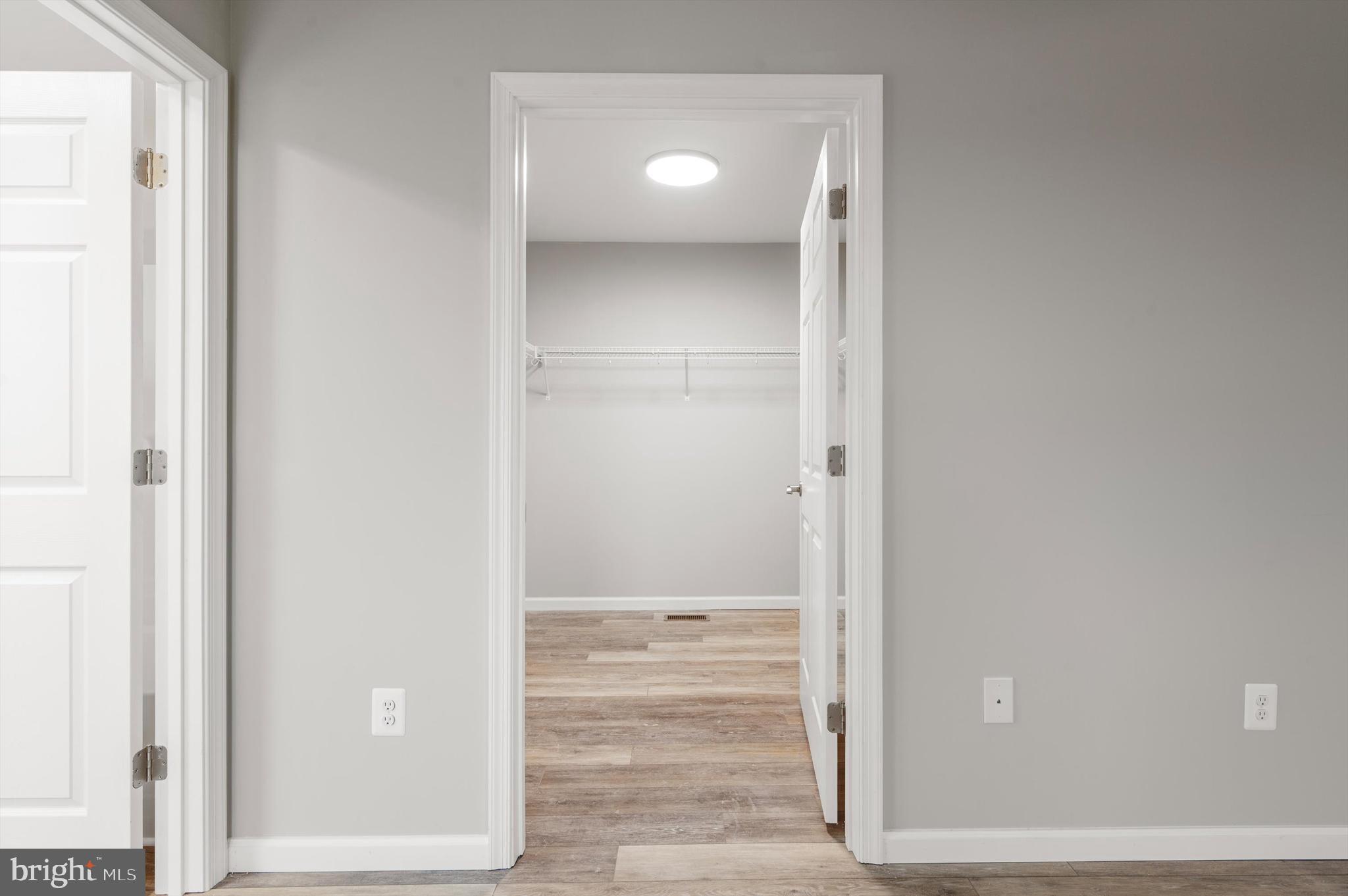 MOHR'S LANDING - Residential