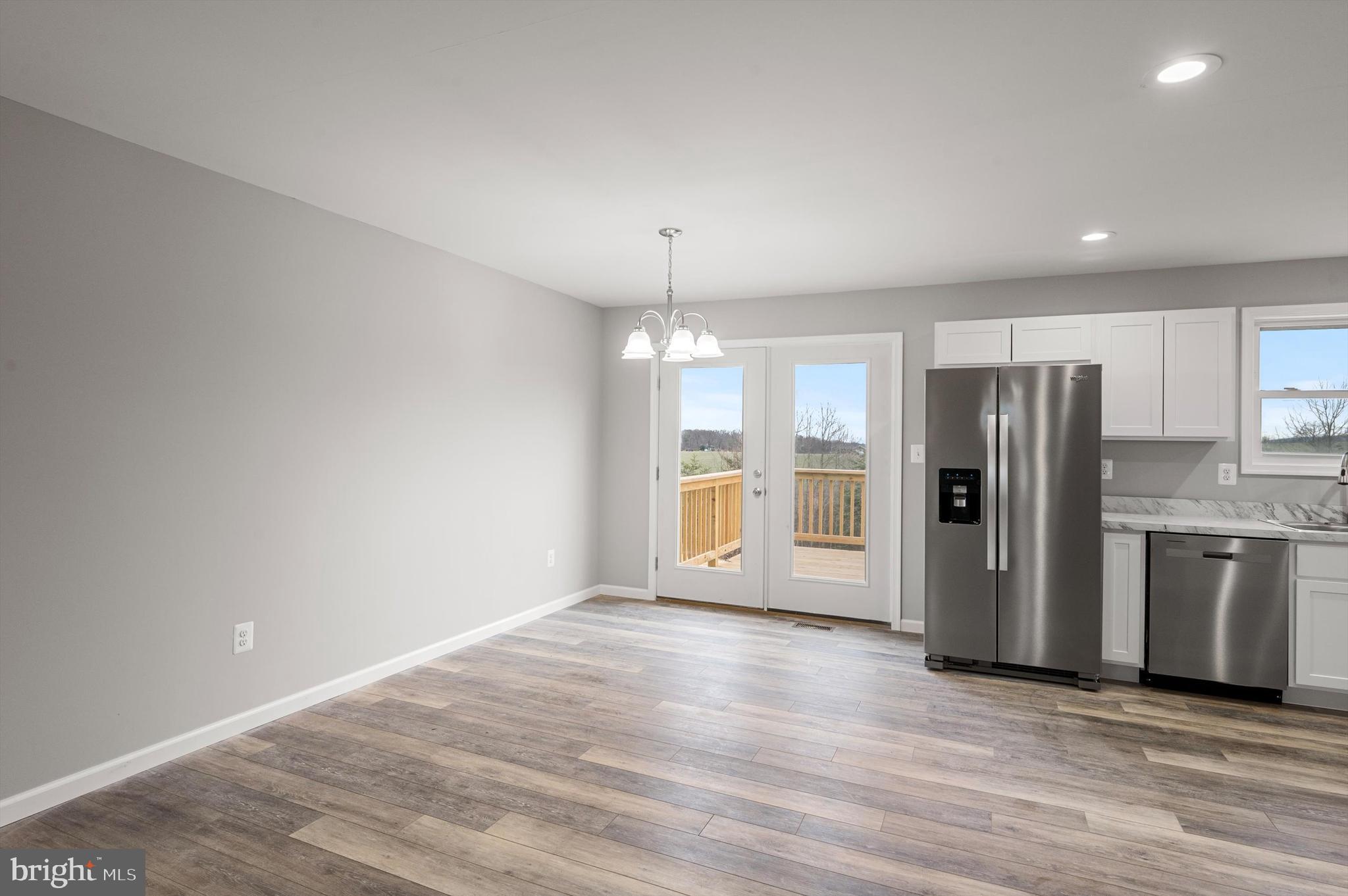 MOHR'S LANDING - Residential