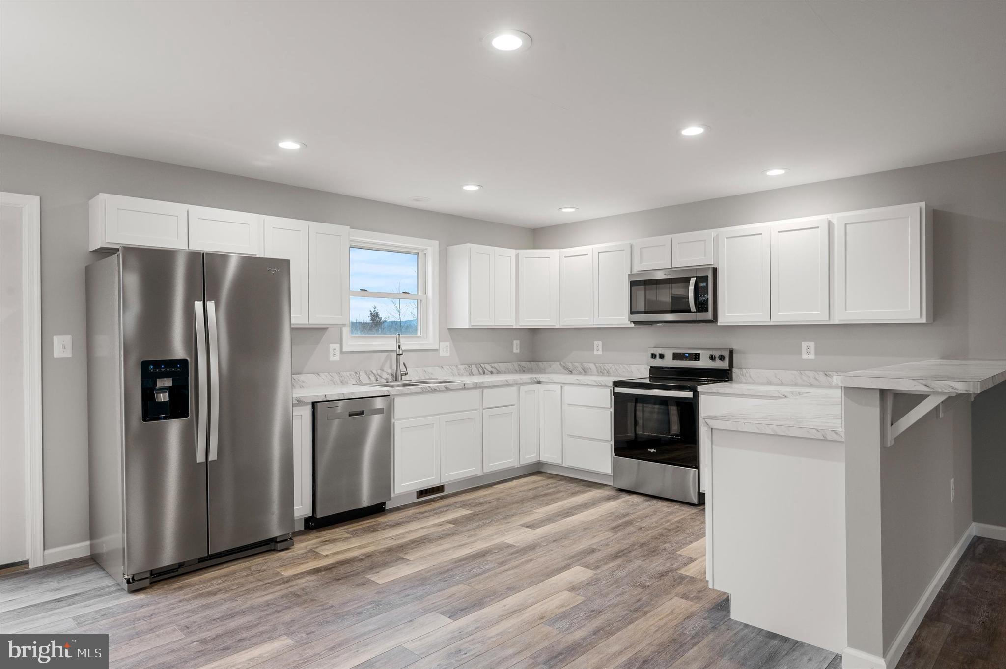 MOHR'S LANDING - Residential