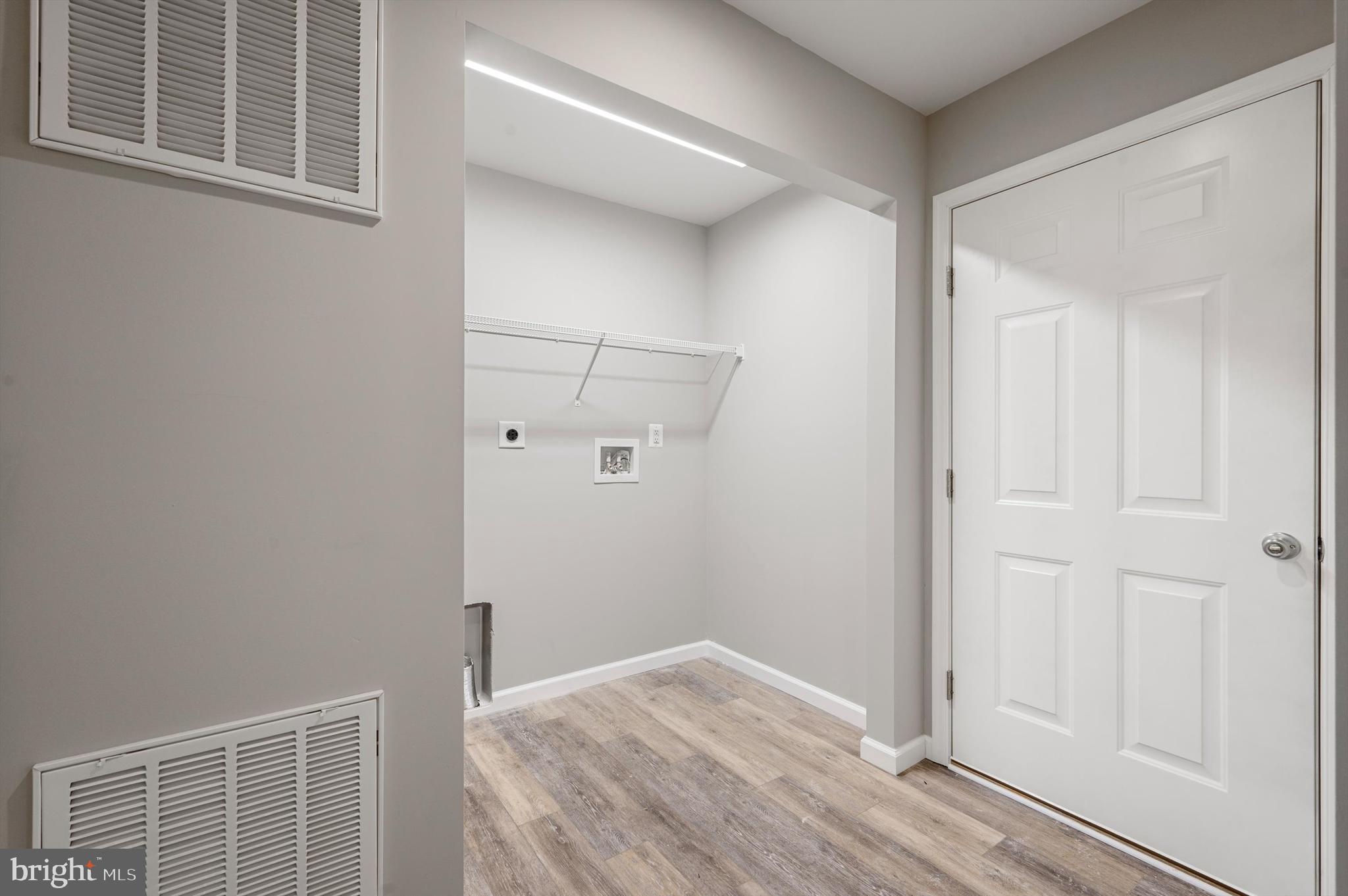 MOHR'S LANDING - Residential