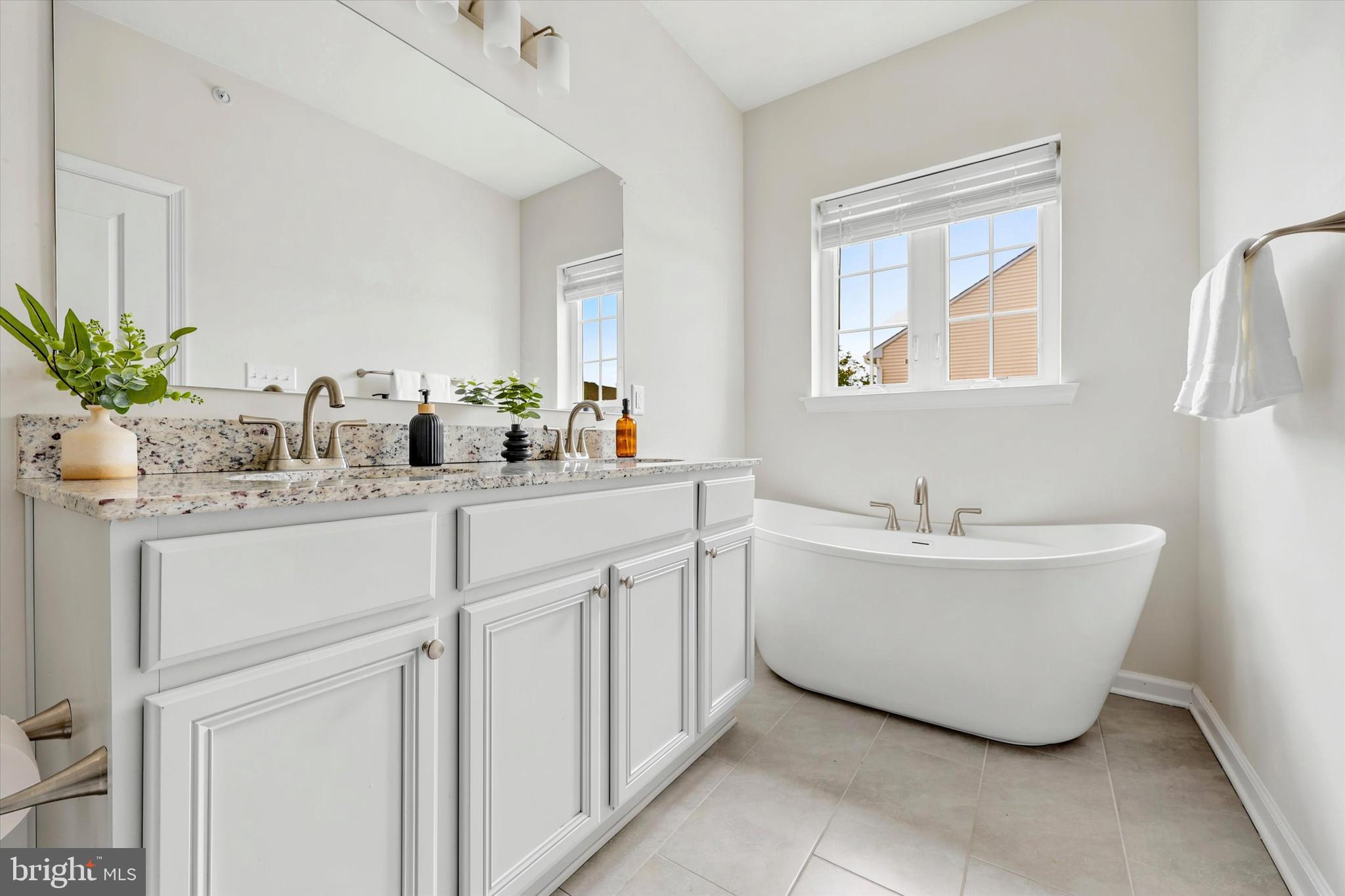 KENNETT POINTE - Residential