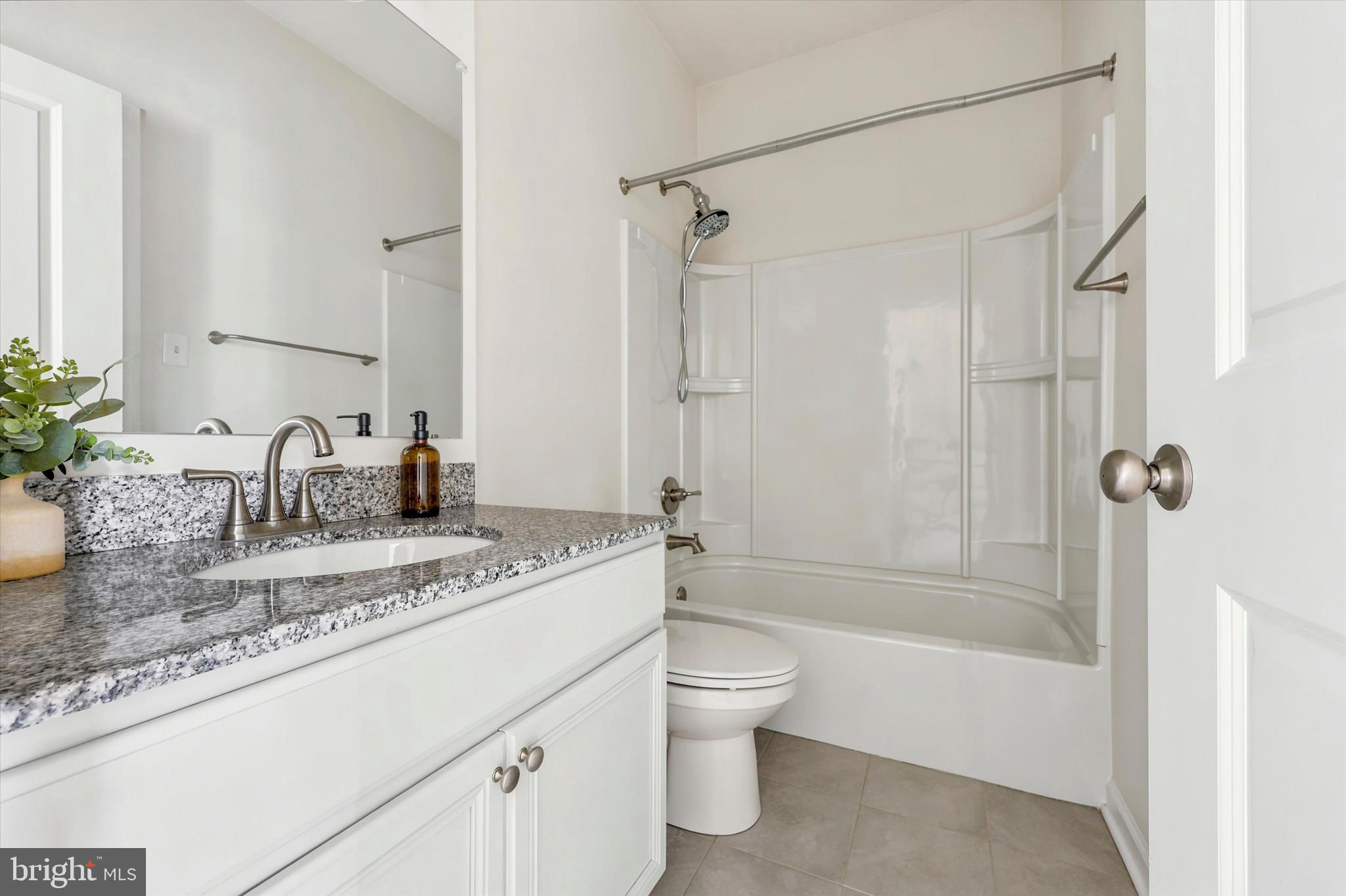 KENNETT POINTE - Residential