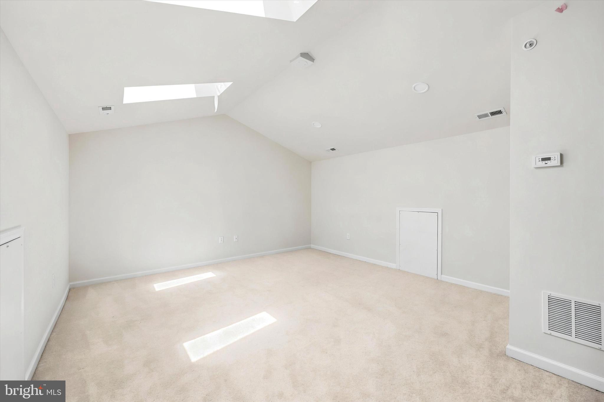 KENNETT POINTE - Residential
