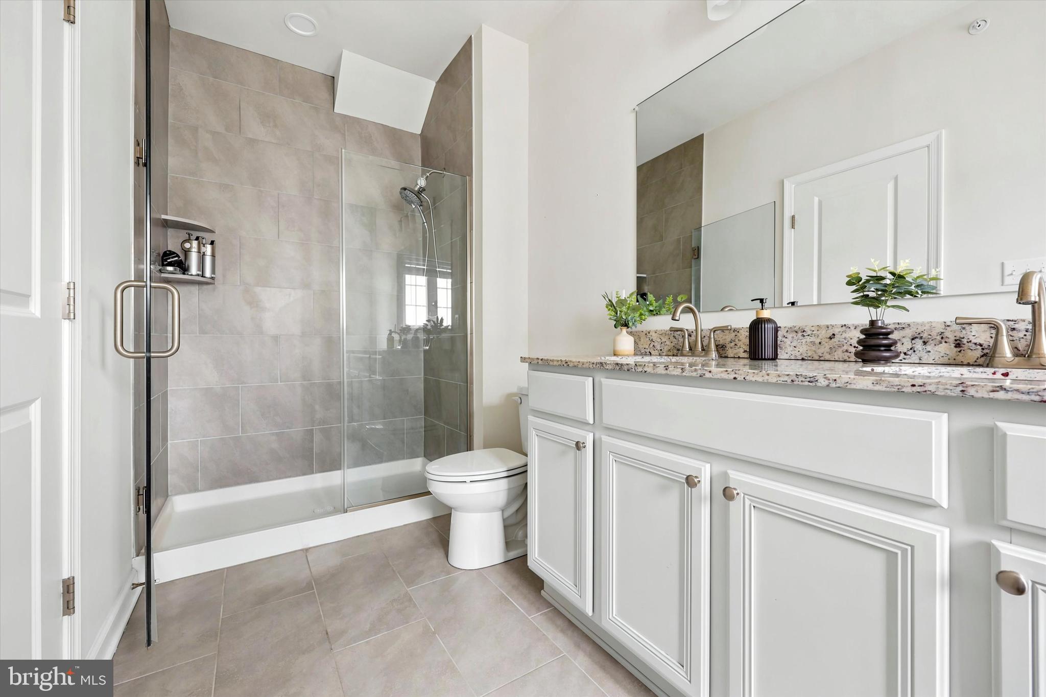 KENNETT POINTE - Residential