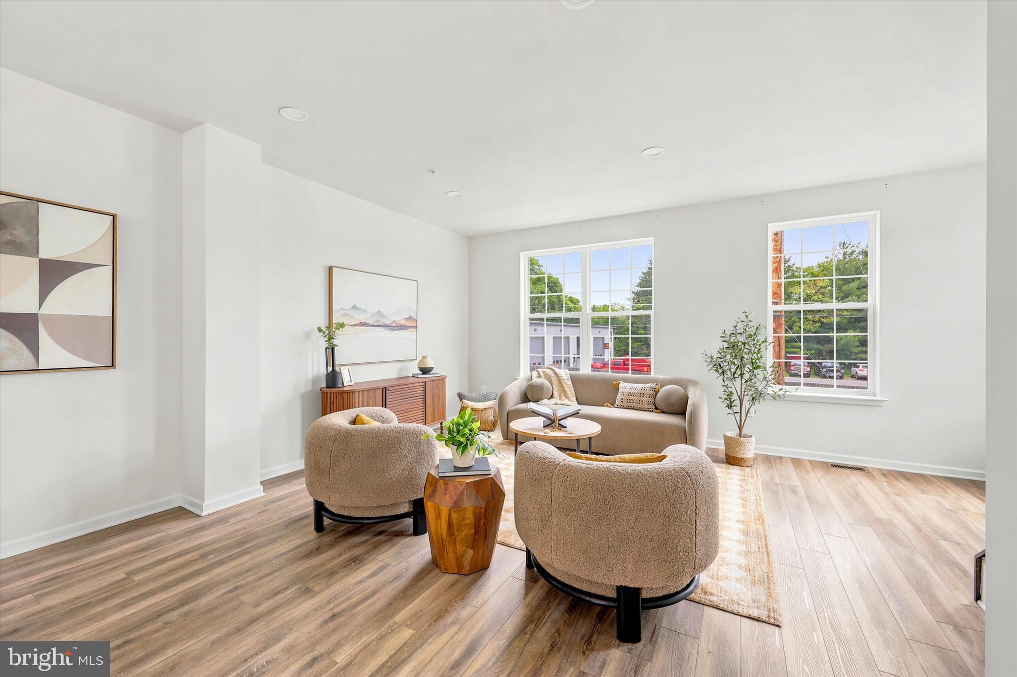 KENNETT POINTE - Residential