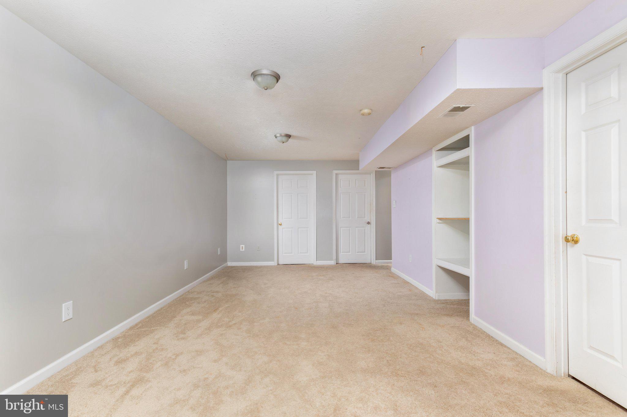 TUDOR SQUARE - Residential Lease