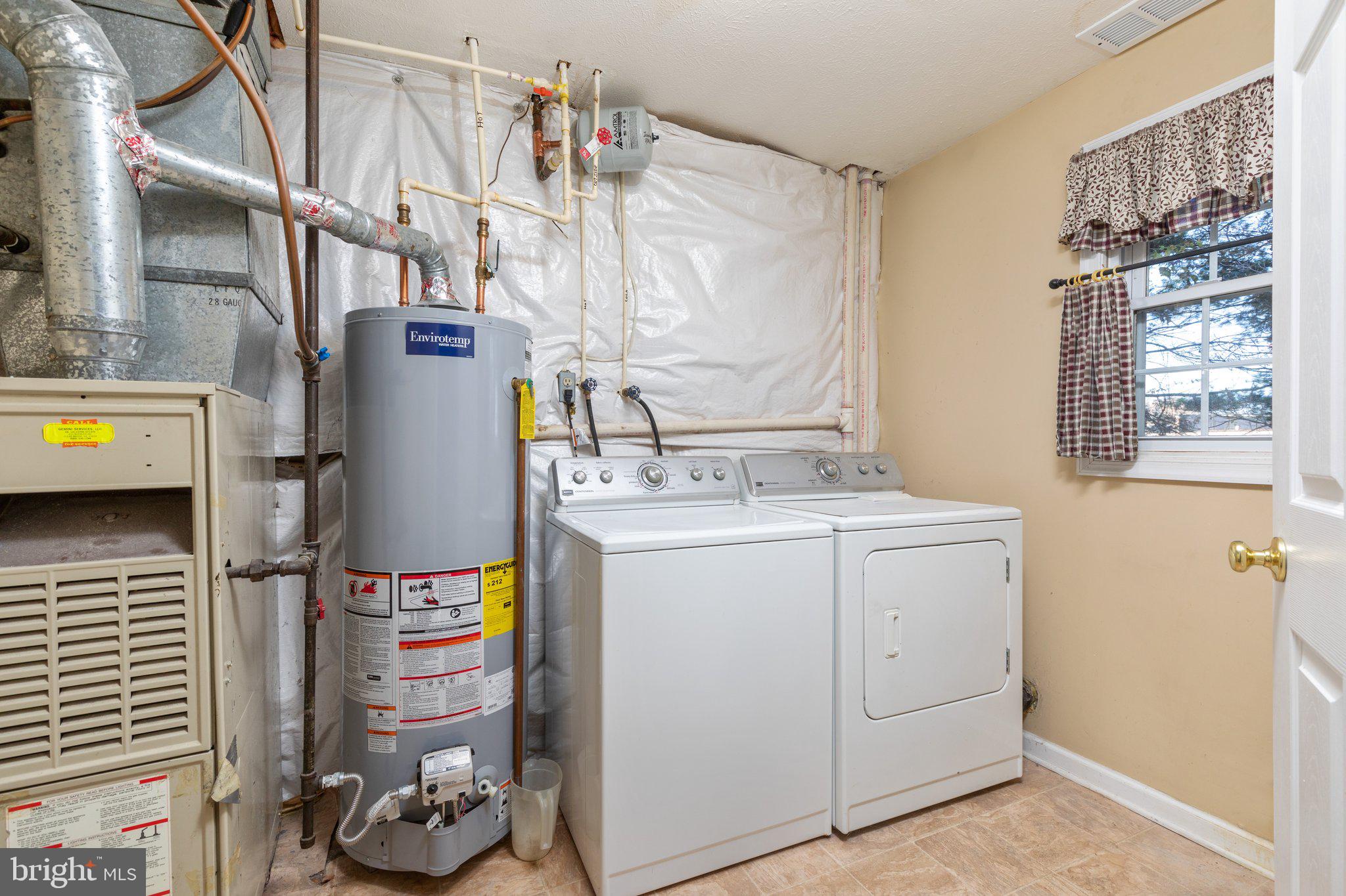 TUDOR SQUARE - Residential Lease