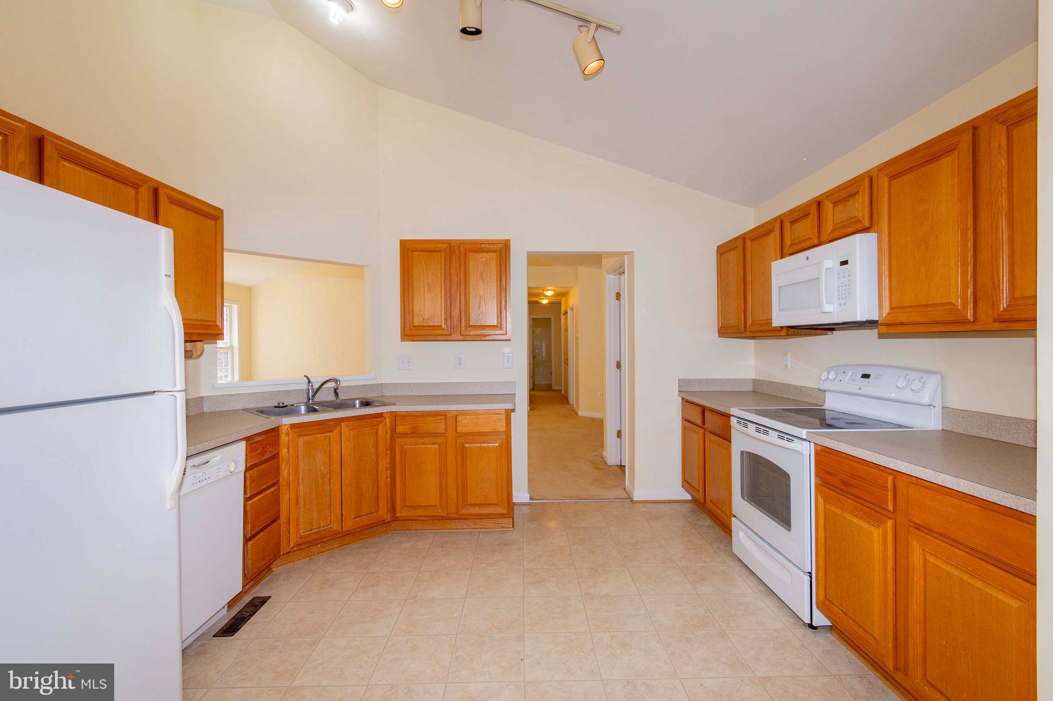 BRIDLEWOOD - Residential