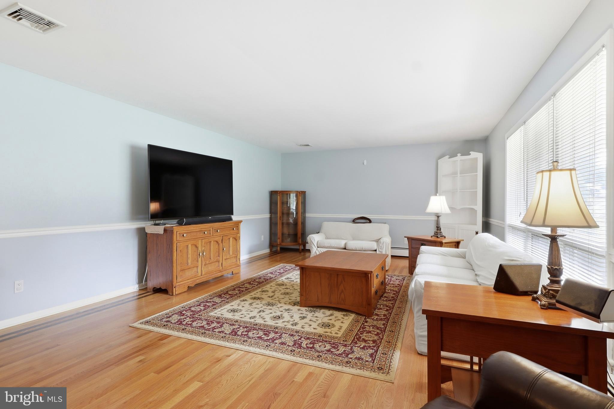 11 SPRINGWOOD AVENUE