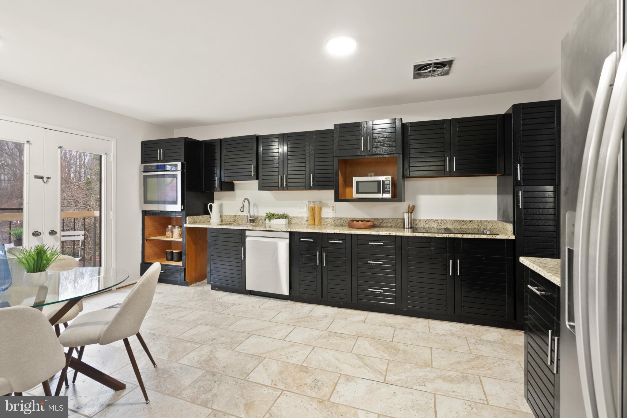 FAWSETT FARMS MANOR - Residential