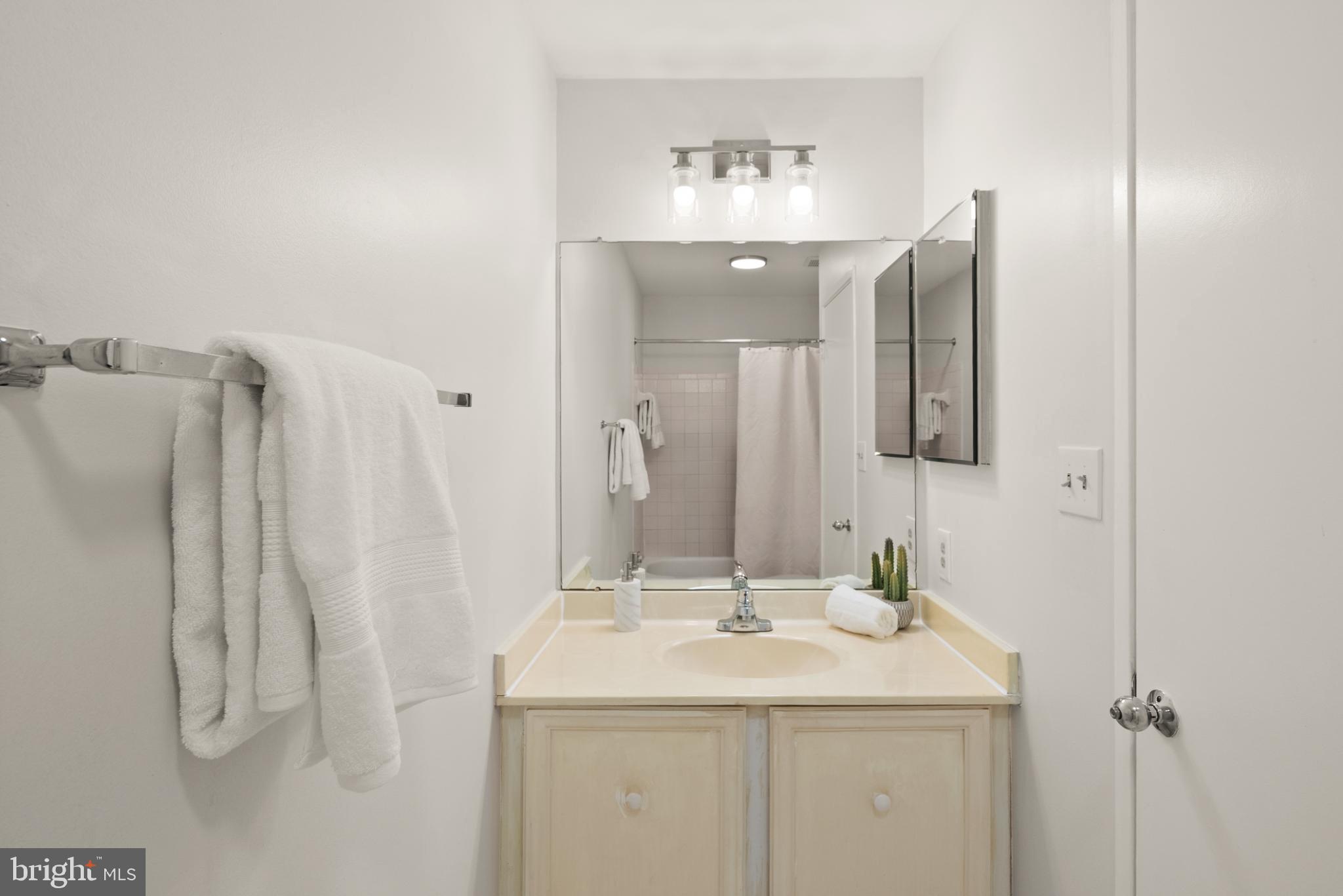 FAWSETT FARMS MANOR - Residential