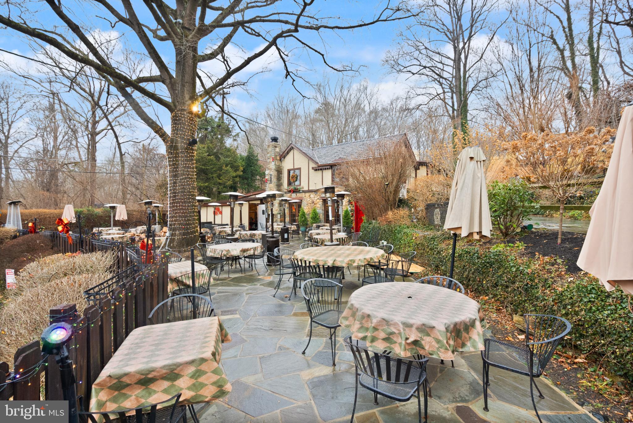 FAWSETT FARMS MANOR - Residential