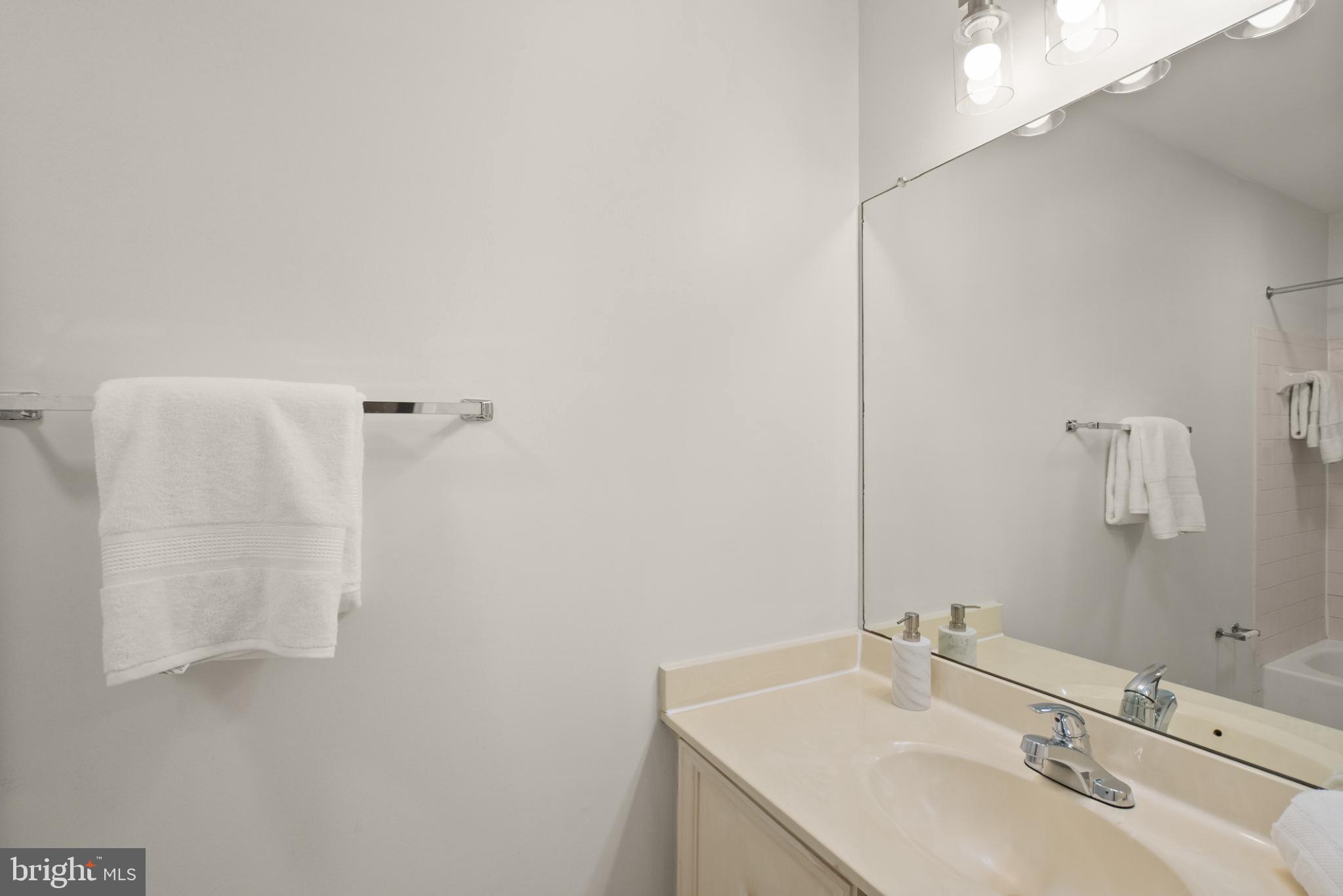 FAWSETT FARMS MANOR - Residential