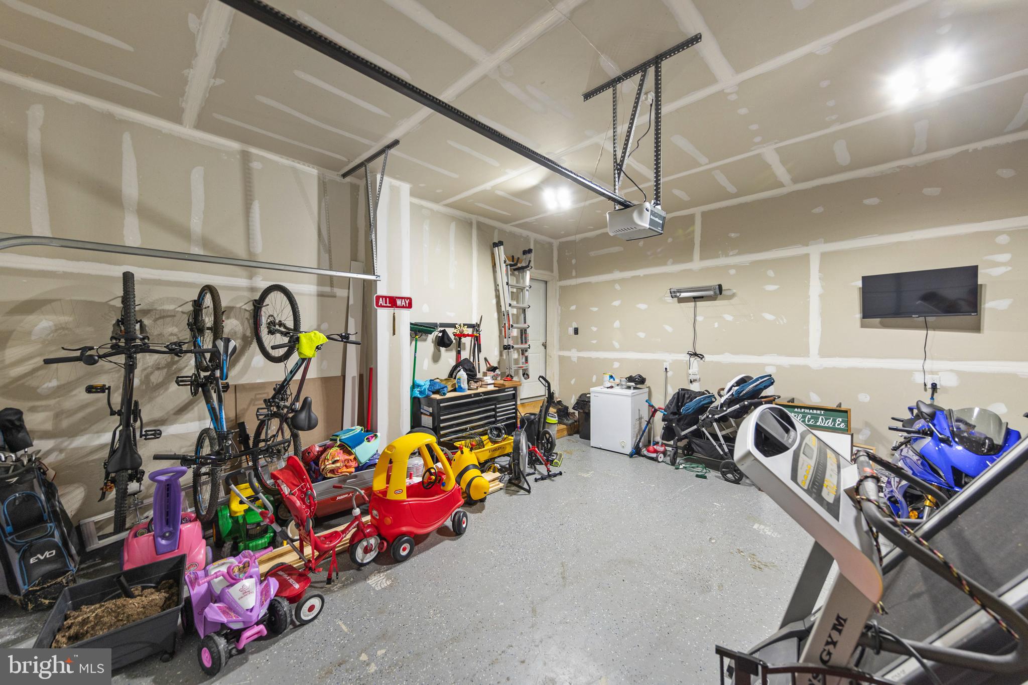 MAGNOLIA SPRINGS - Residential