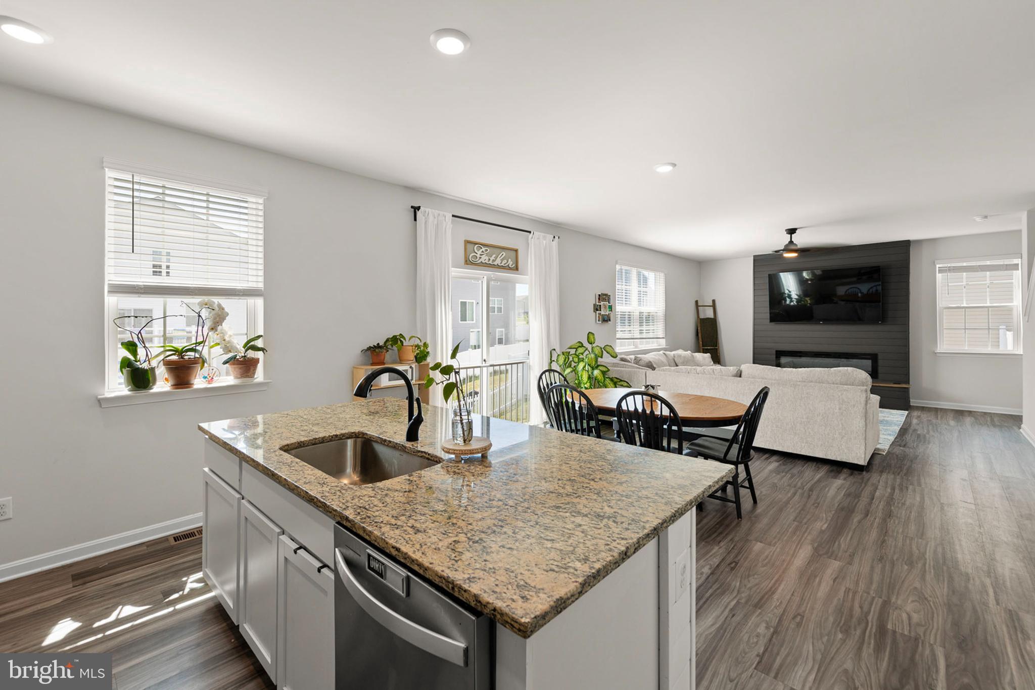 MAGNOLIA SPRINGS - Residential