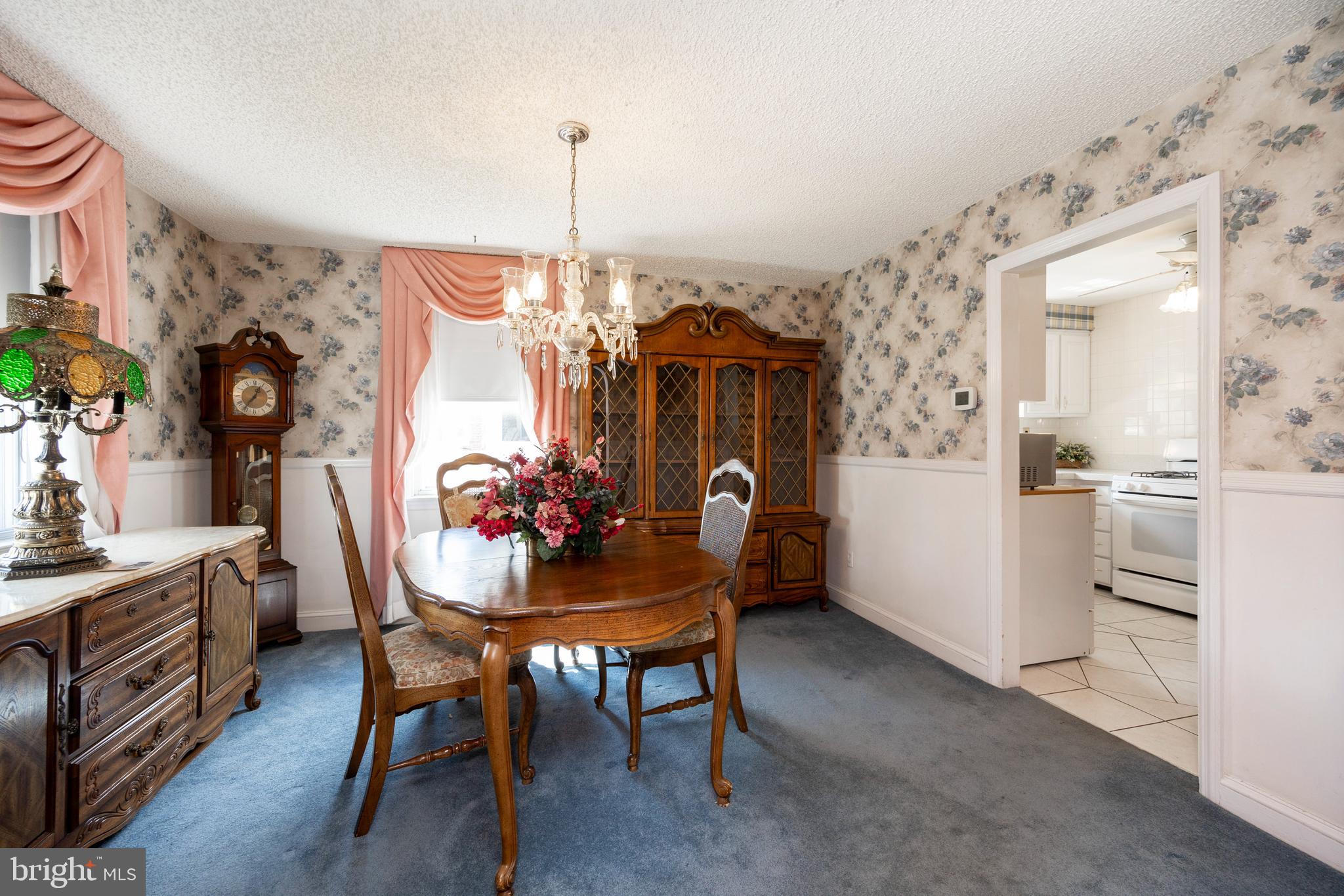 COLONIAL PARK - Residential