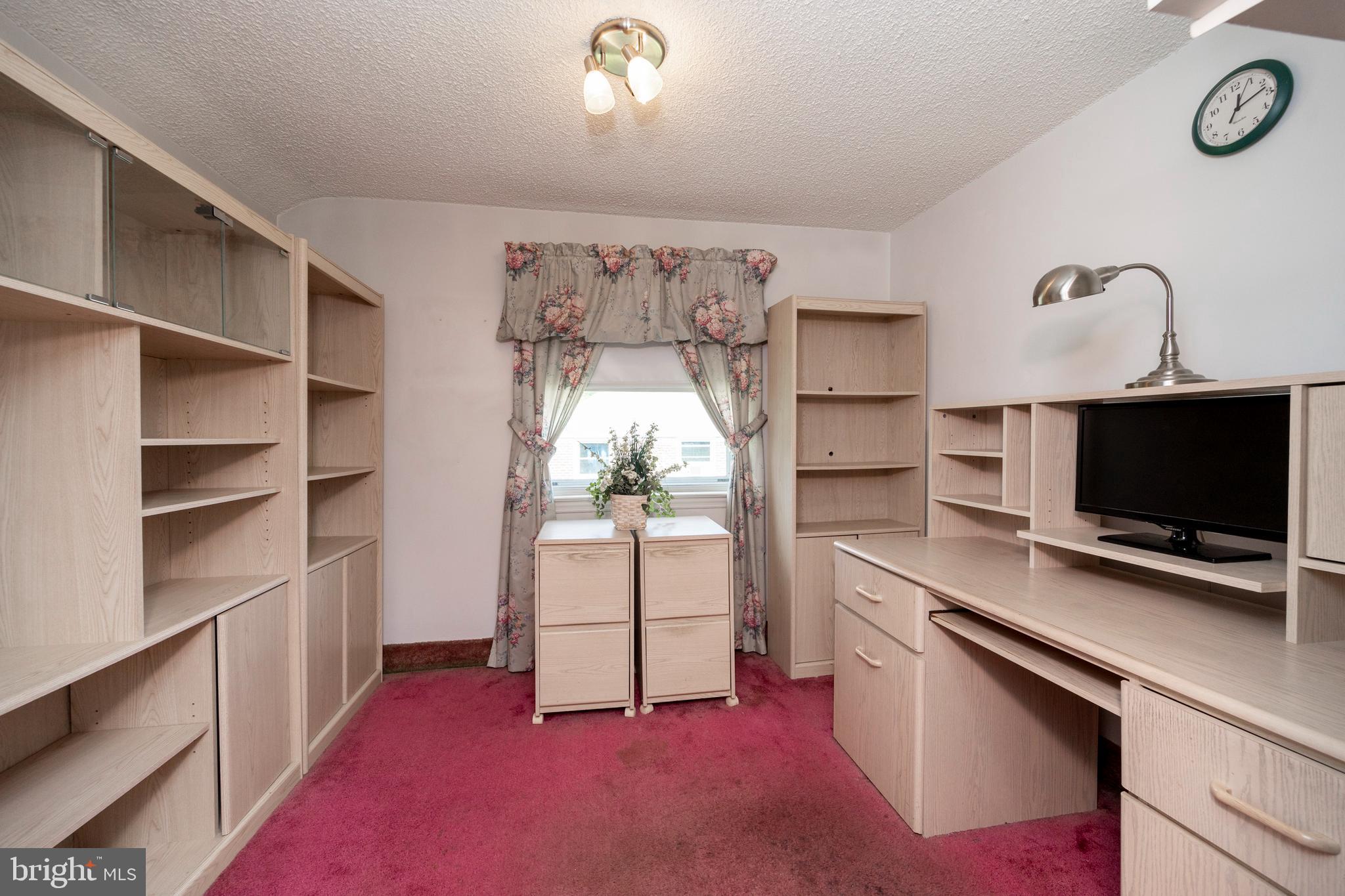 COLONIAL PARK - Residential