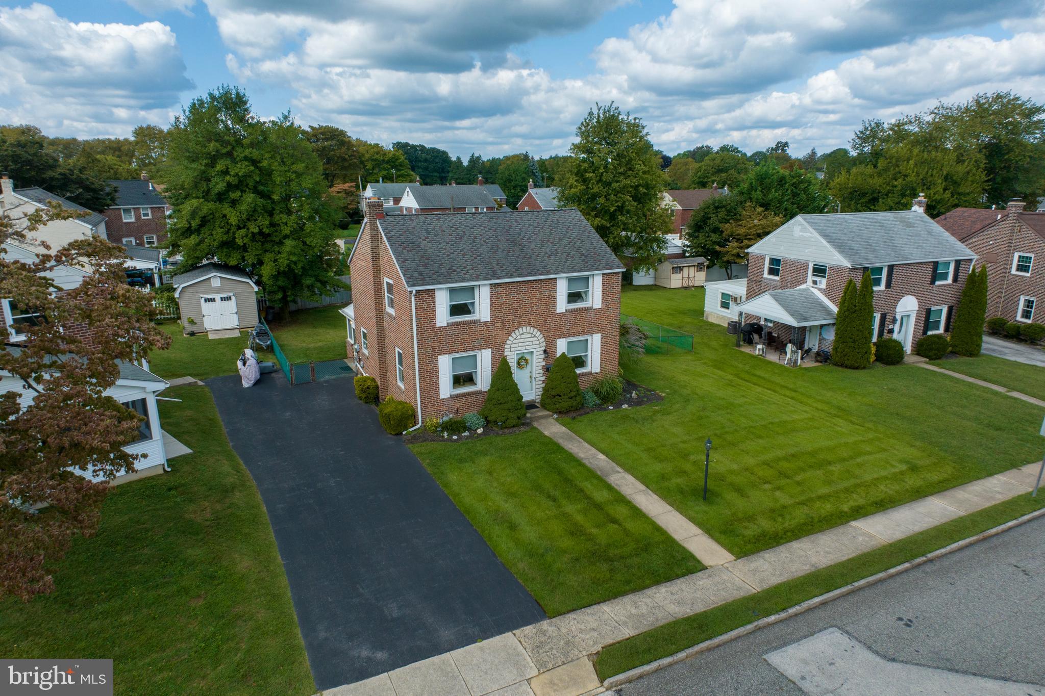 COLONIAL PARK - Residential