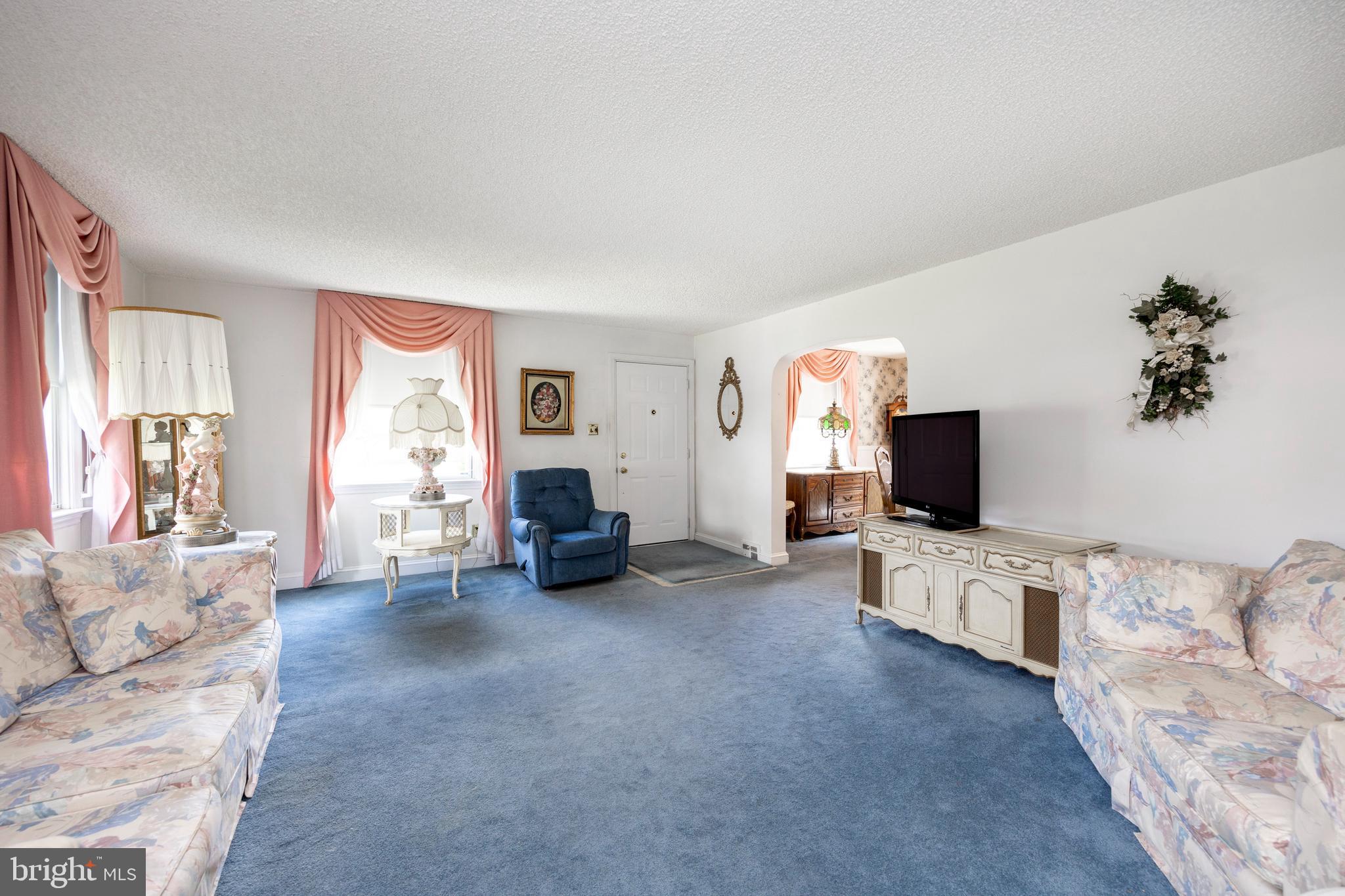 COLONIAL PARK - Residential