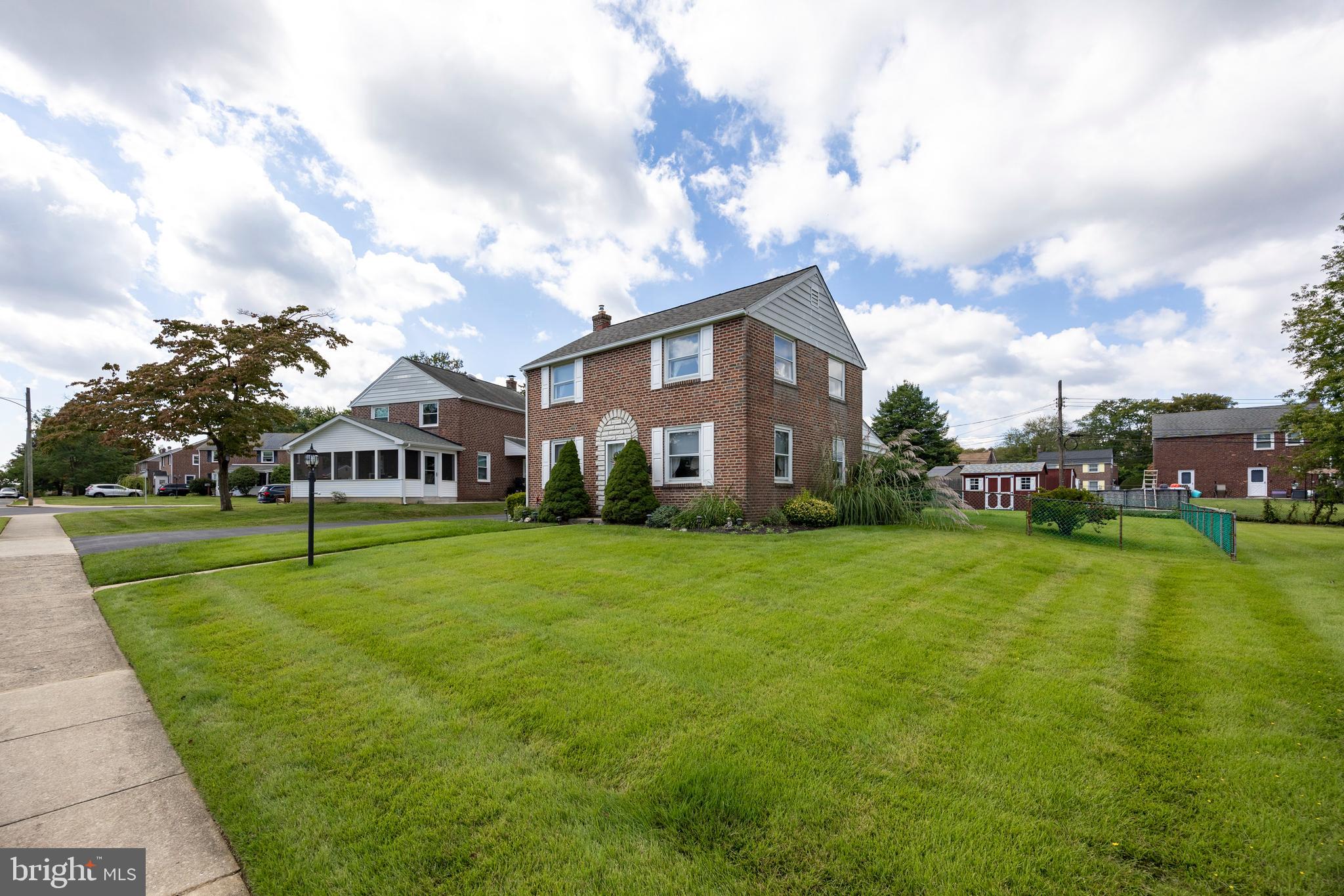 COLONIAL PARK - Residential