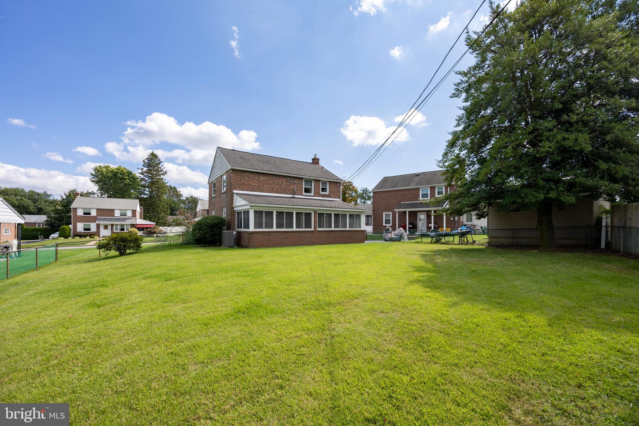 COLONIAL PARK - Residential